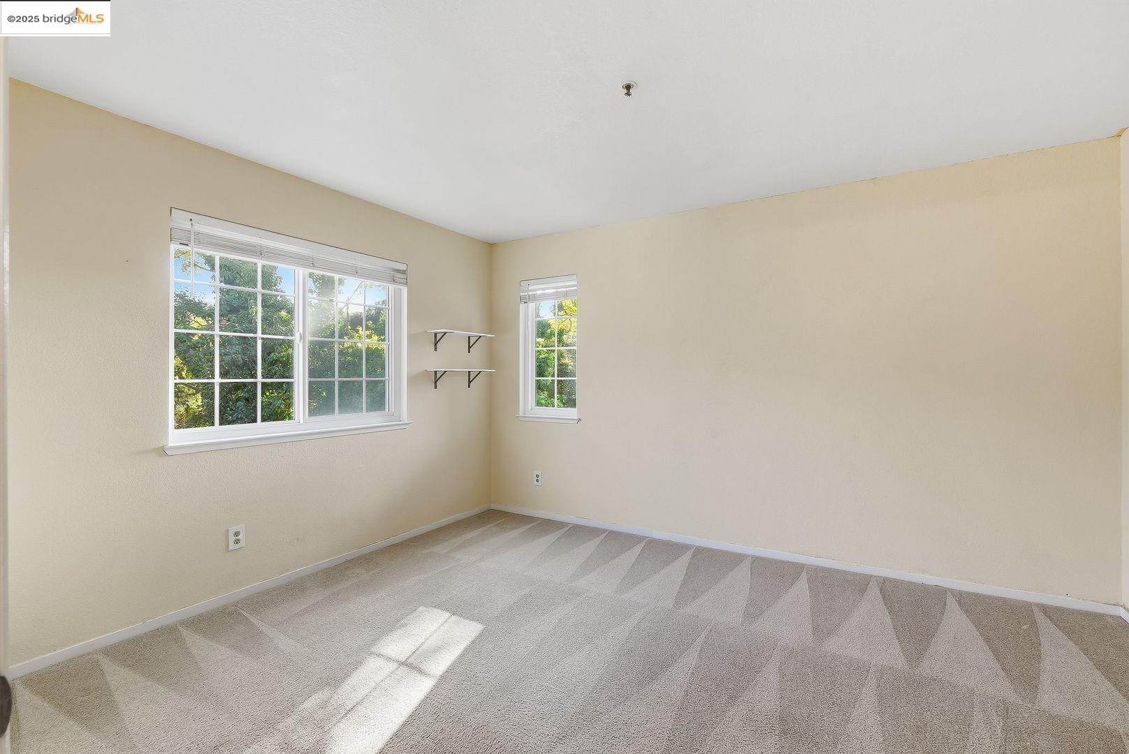 Detail Gallery Image 18 of 33 For 316 Dursey Dr, Pinole,  CA 94564 - 2 Beds | 2 Baths