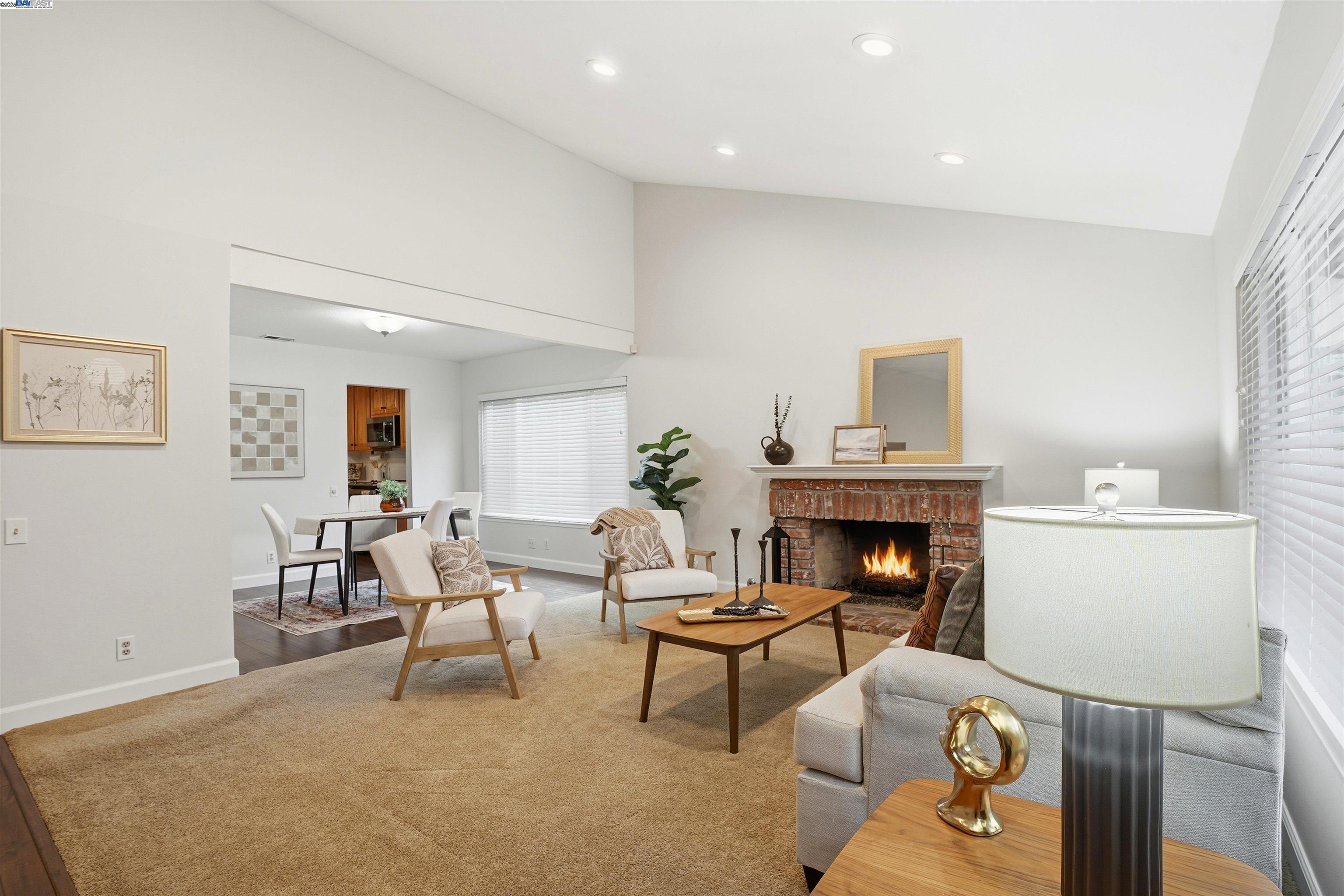 Detail Gallery Image 6 of 45 For 4490 Buckthorn Ct, Concord,  CA 94521 - 4 Beds | 2 Baths