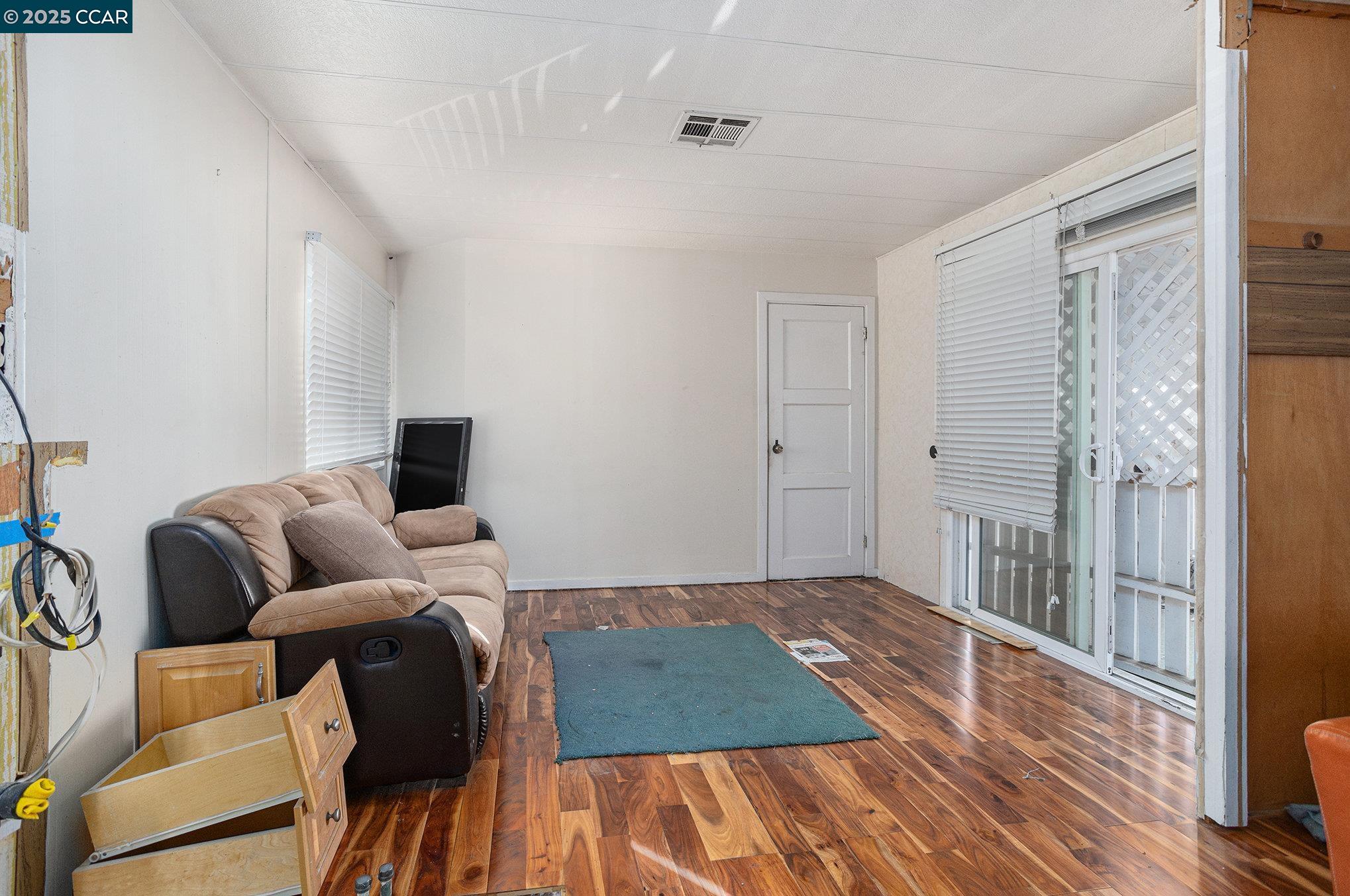 Detail Gallery Image 11 of 12 For 4556 Appian Way #7,  El Sobrante,  CA 94803 - 2 Beds | 1 Baths