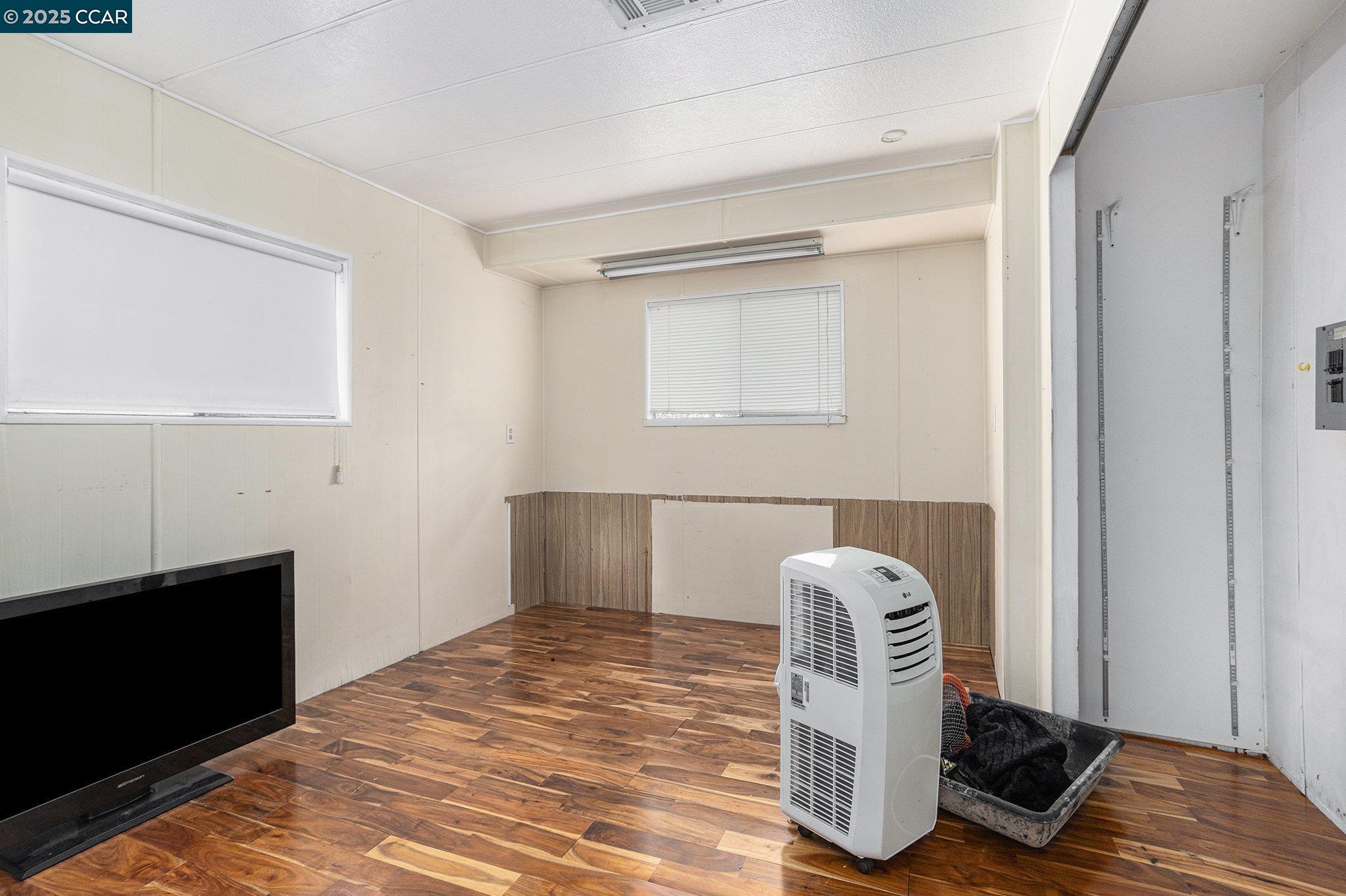 Detail Gallery Image 8 of 12 For 4556 Appian Way #7,  El Sobrante,  CA 94803 - 2 Beds | 1 Baths