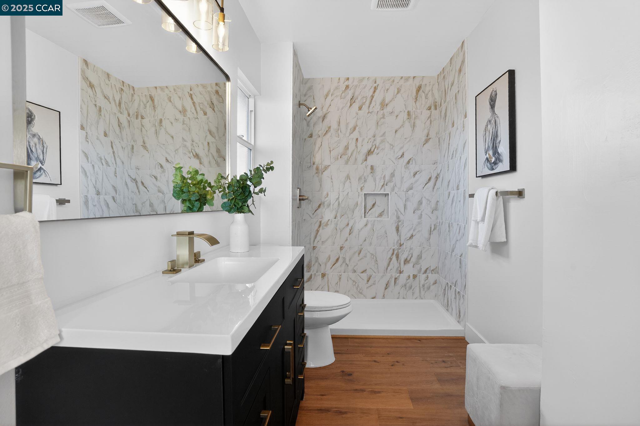 Detail Gallery Image 16 of 26 For 335 Chesley Avenue, Richmond,  CA 94801-1528 - 3 Beds | 2 Baths