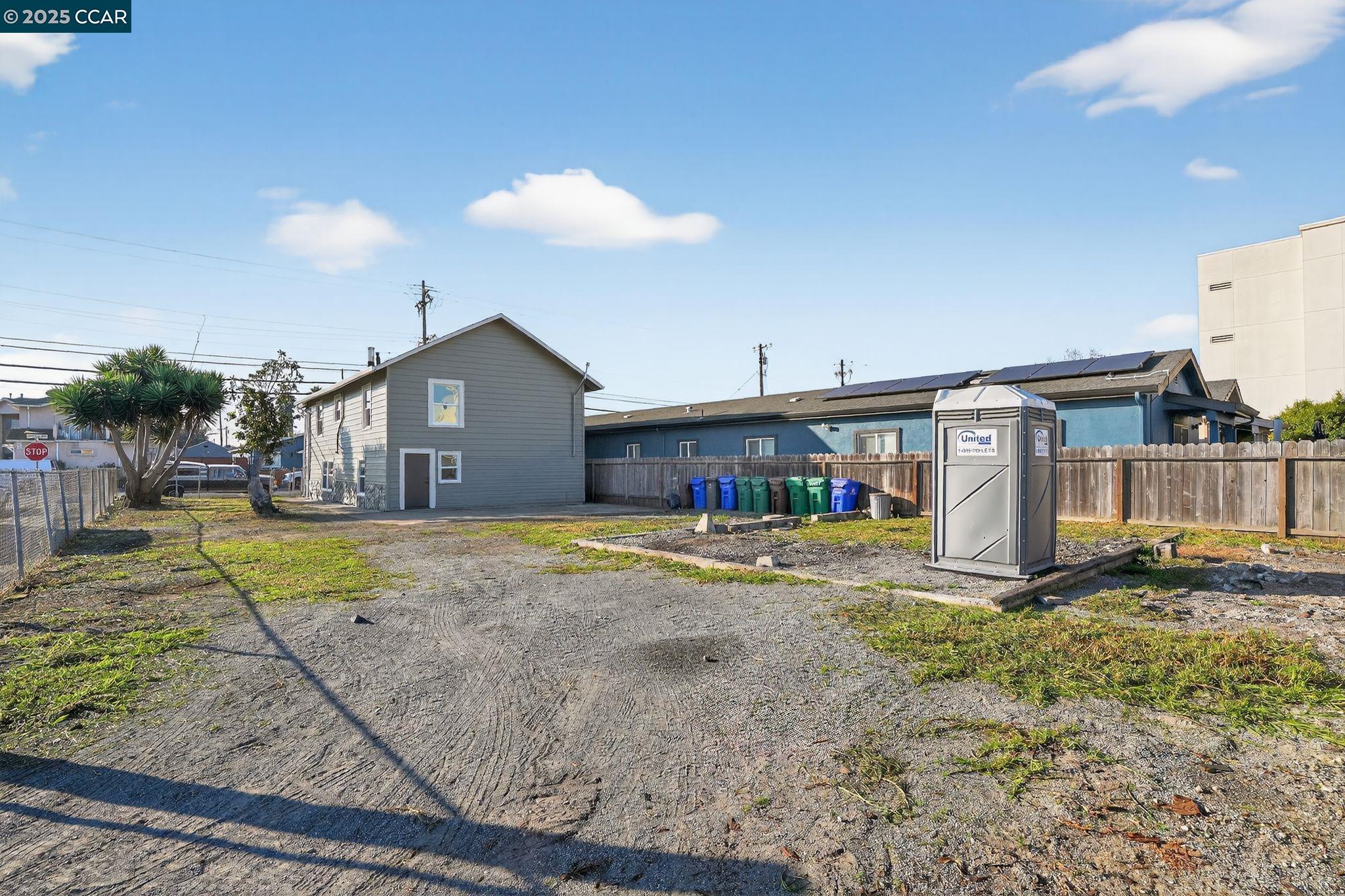 Detail Gallery Image 25 of 26 For 335 Chesley Avenue, Richmond,  CA 94801-1528 - 3 Beds | 2 Baths