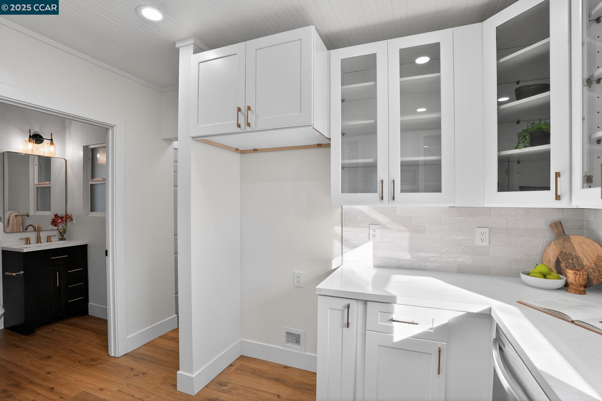 Detail Gallery Image 9 of 26 For 335 Chesley Avenue, Richmond,  CA 94801-1528 - 3 Beds | 2 Baths