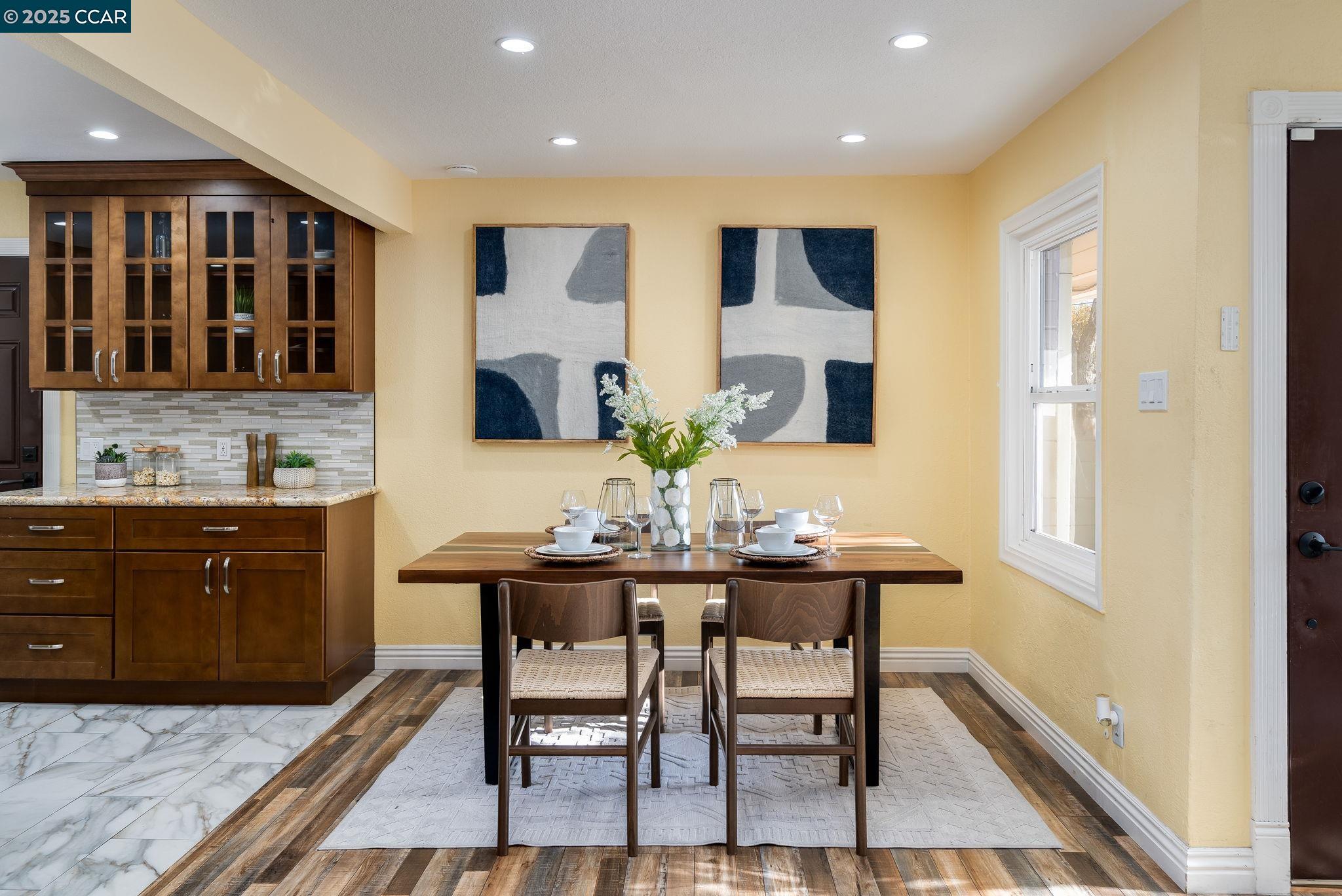 Detail Gallery Image 11 of 27 For 2941 Crawford St, Concord,  CA 94518 - 4 Beds | 2 Baths