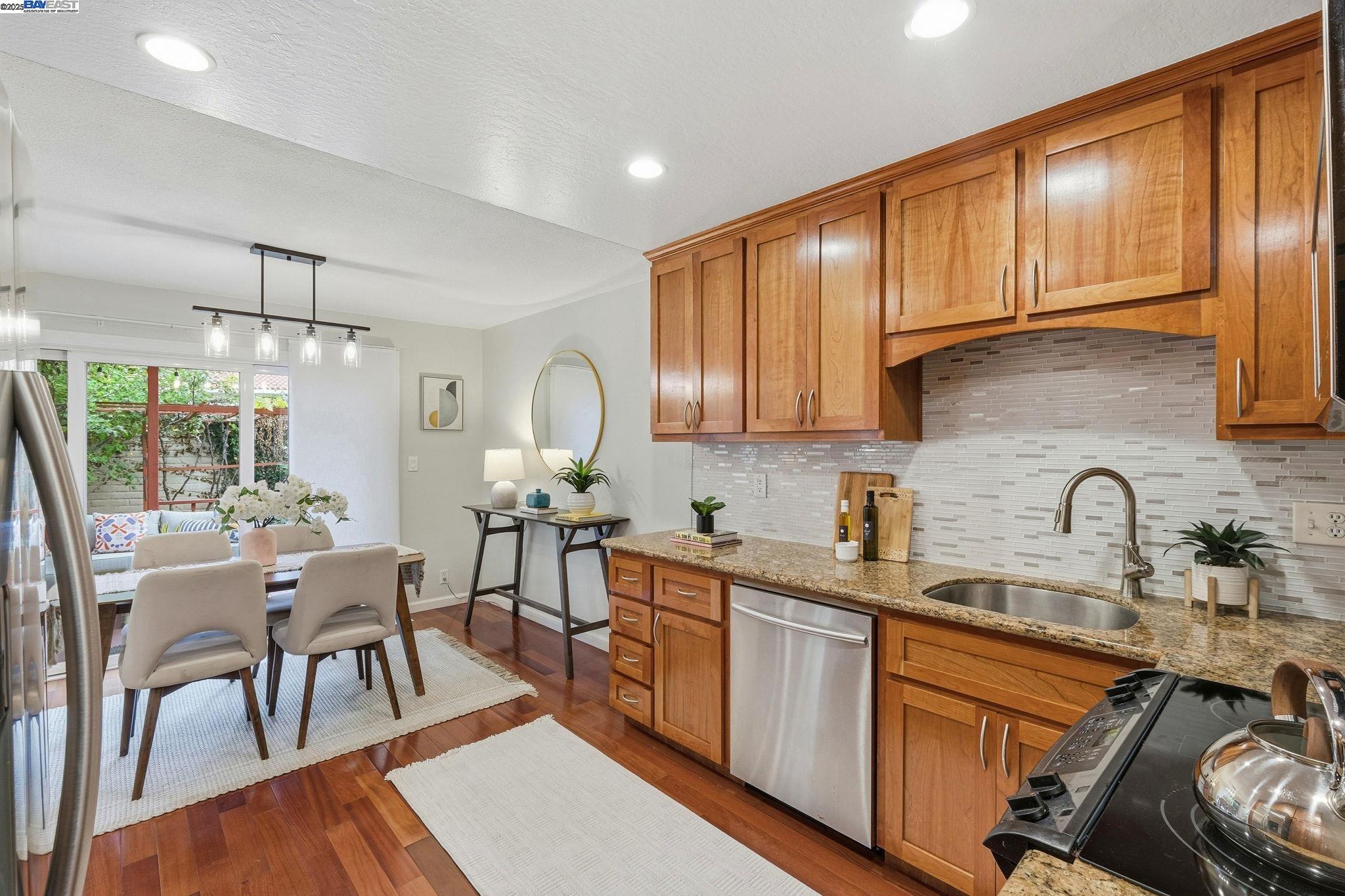 Photo #9: 41118693 Listing: Photo #9