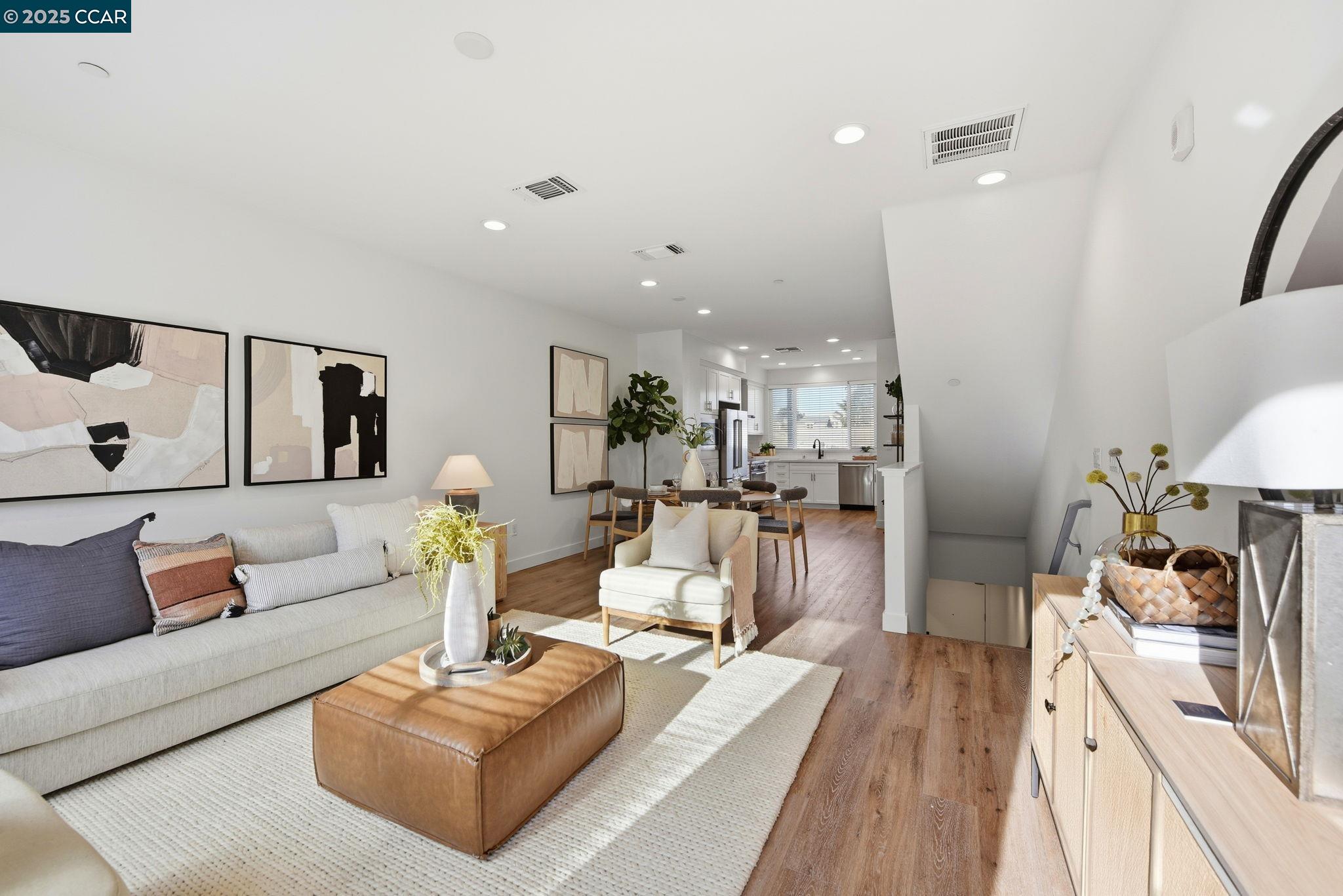 Photo #12: 41118695 Listing: Photo #12