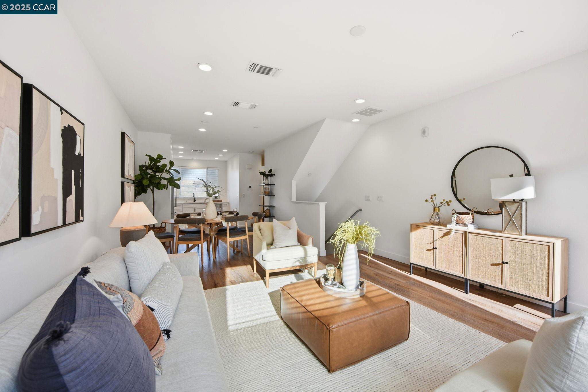 Photo #6: 41118695 Listing: Photo #6