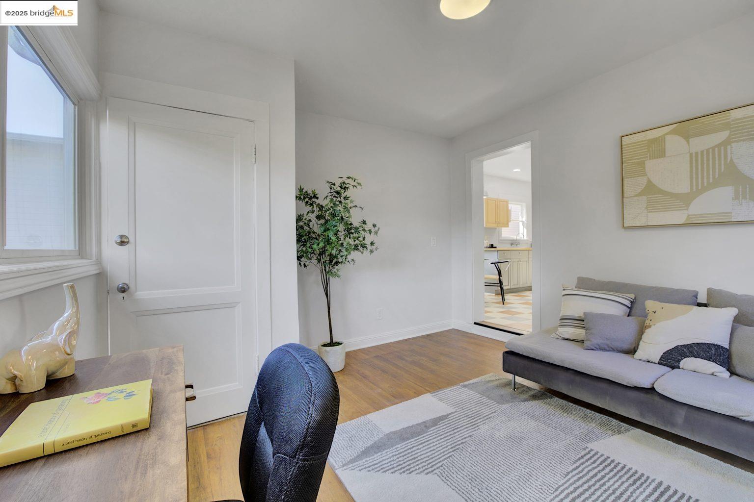 Detail Gallery Image 21 of 46 For 3388 64th Ave, Oakland,  CA 94605 - 3 Beds | 1 Baths