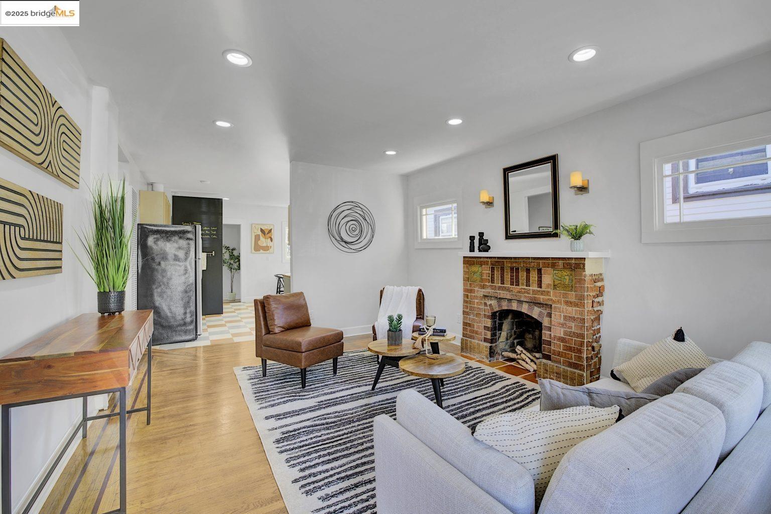 Detail Gallery Image 27 of 46 For 3388 64th Ave, Oakland,  CA 94605 - 3 Beds | 1 Baths