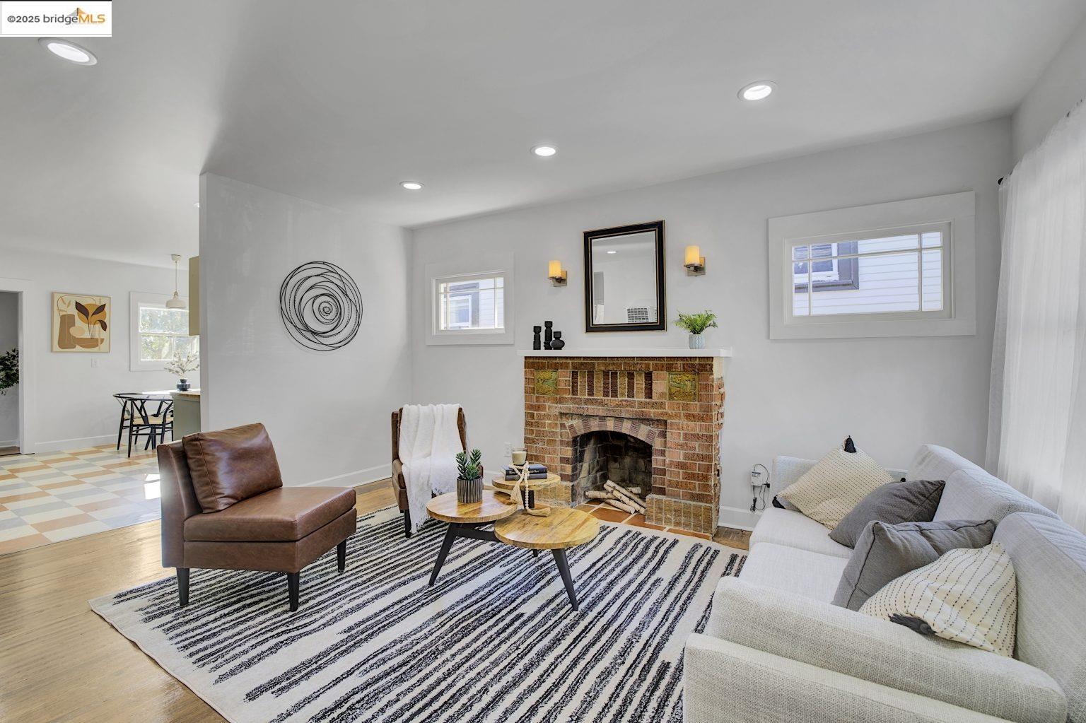 Detail Gallery Image 5 of 46 For 3388 64th Ave, Oakland,  CA 94605 - 3 Beds | 1 Baths