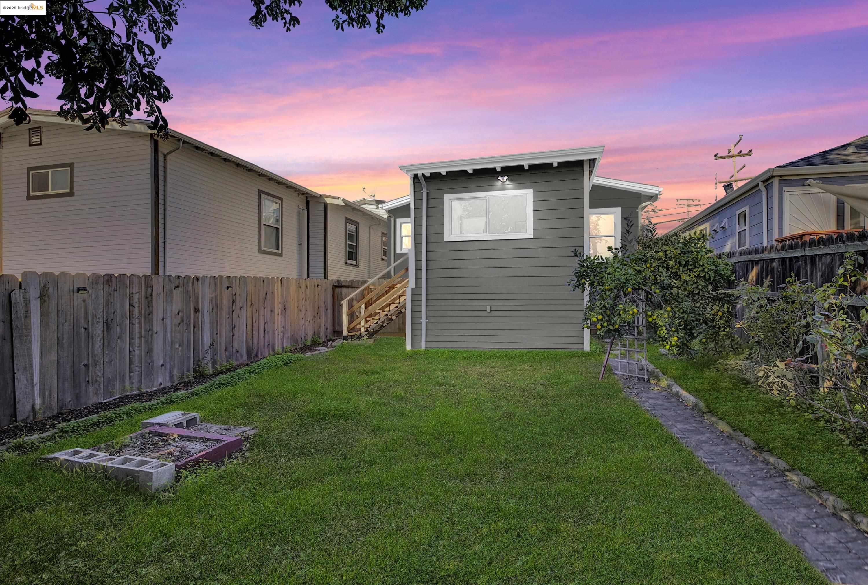 Detail Gallery Image 41 of 46 For 3388 64th Ave, Oakland,  CA 94605 - 3 Beds | 1 Baths