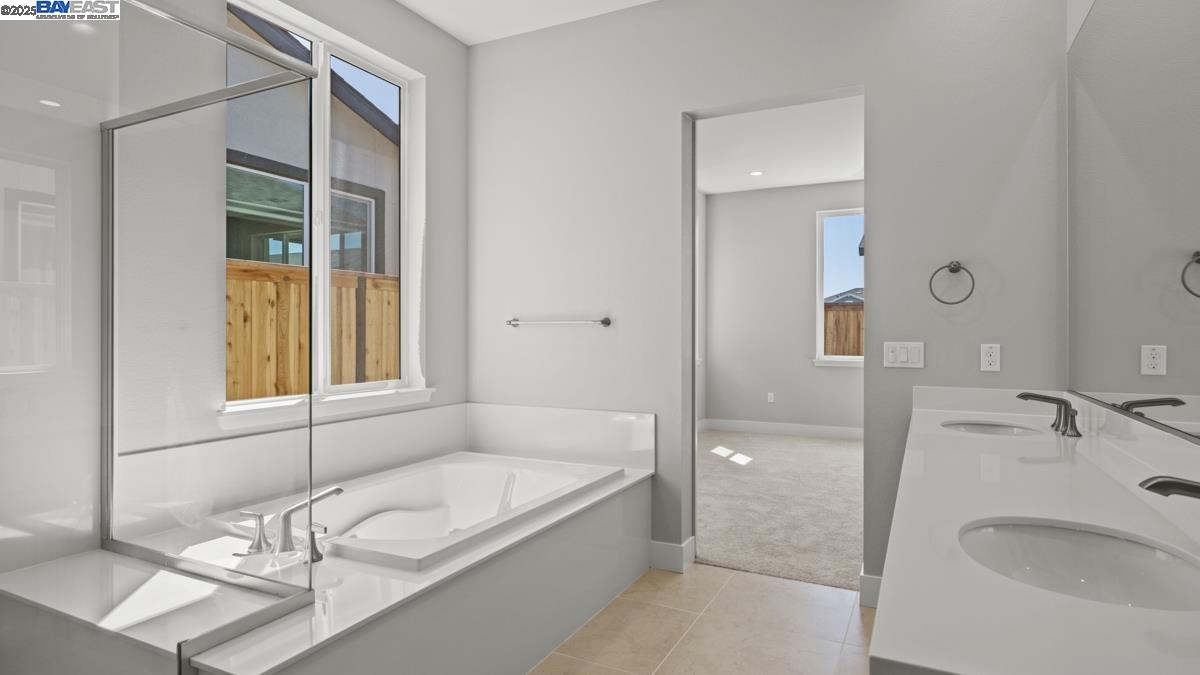 Detail Gallery Image 19 of 26 For 1368 Crescent Avenue, Manteca,  CA 95336 - 2 Beds | 2/1 Baths