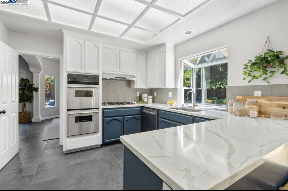 Detail Gallery Image 12 of 56 For 5 Stuart Pl, Danville,  CA 94526 - 4 Beds | 3 Baths