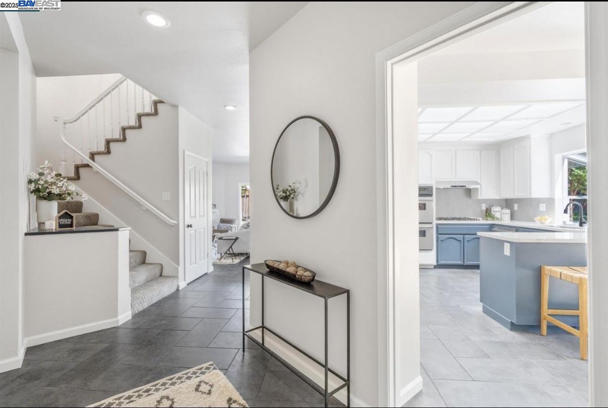 Detail Gallery Image 3 of 56 For 5 Stuart Pl, Danville,  CA 94526 - 4 Beds | 3 Baths