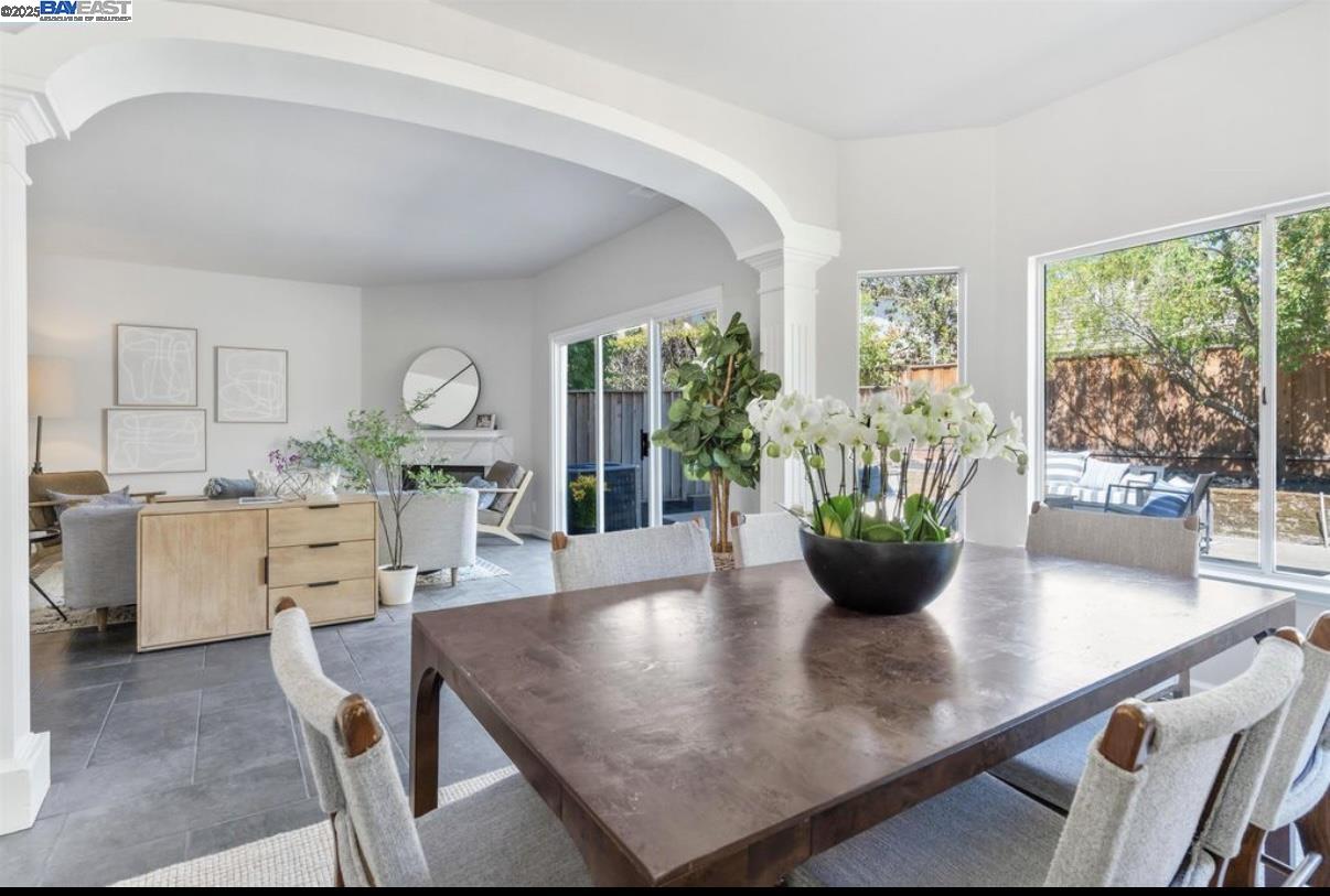 Detail Gallery Image 8 of 56 For 5 Stuart Pl, Danville,  CA 94526 - 4 Beds | 3 Baths