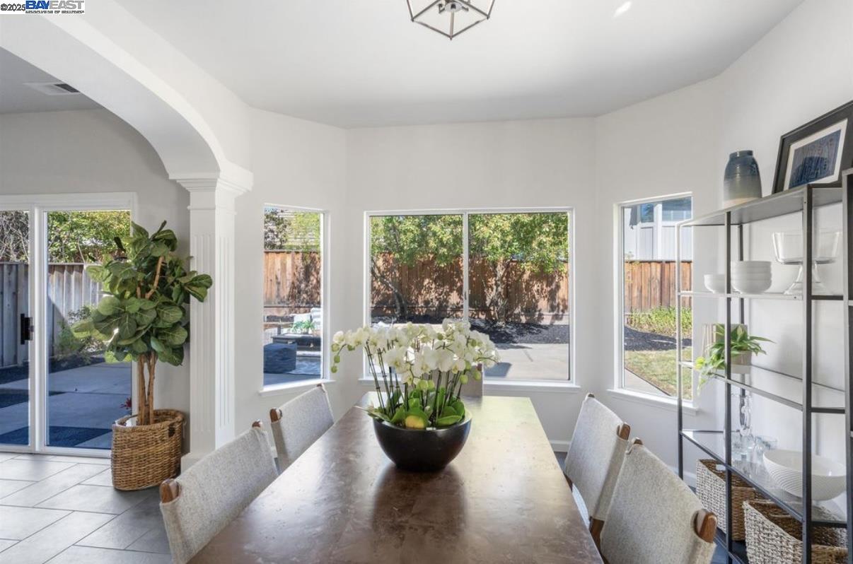 Detail Gallery Image 9 of 56 For 5 Stuart Pl, Danville,  CA 94526 - 4 Beds | 3 Baths