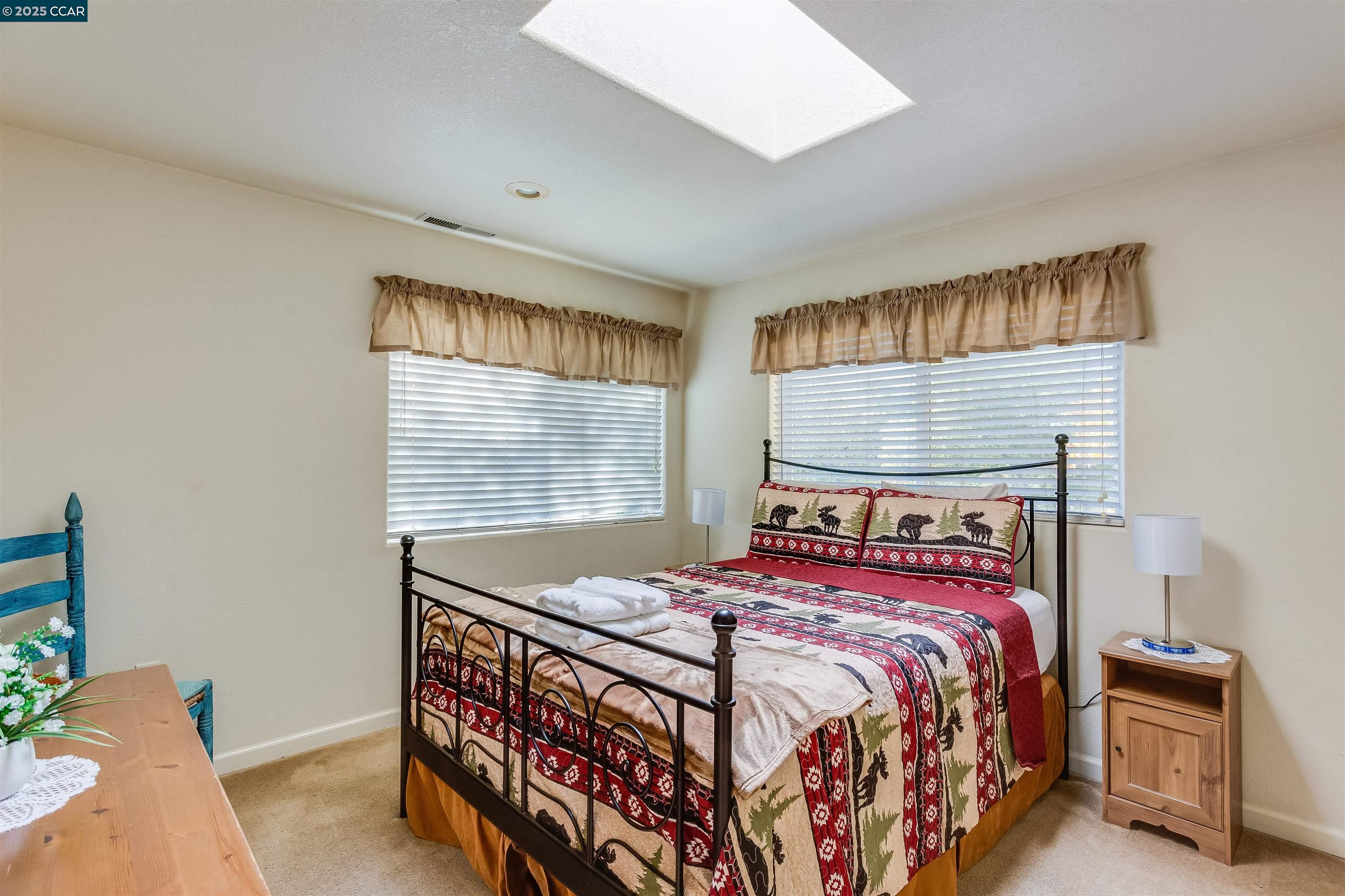 Detail Gallery Image 16 of 55 For 19112 Dyer Ct, Groveland,  CA 95321 - 6 Beds | 4 Baths