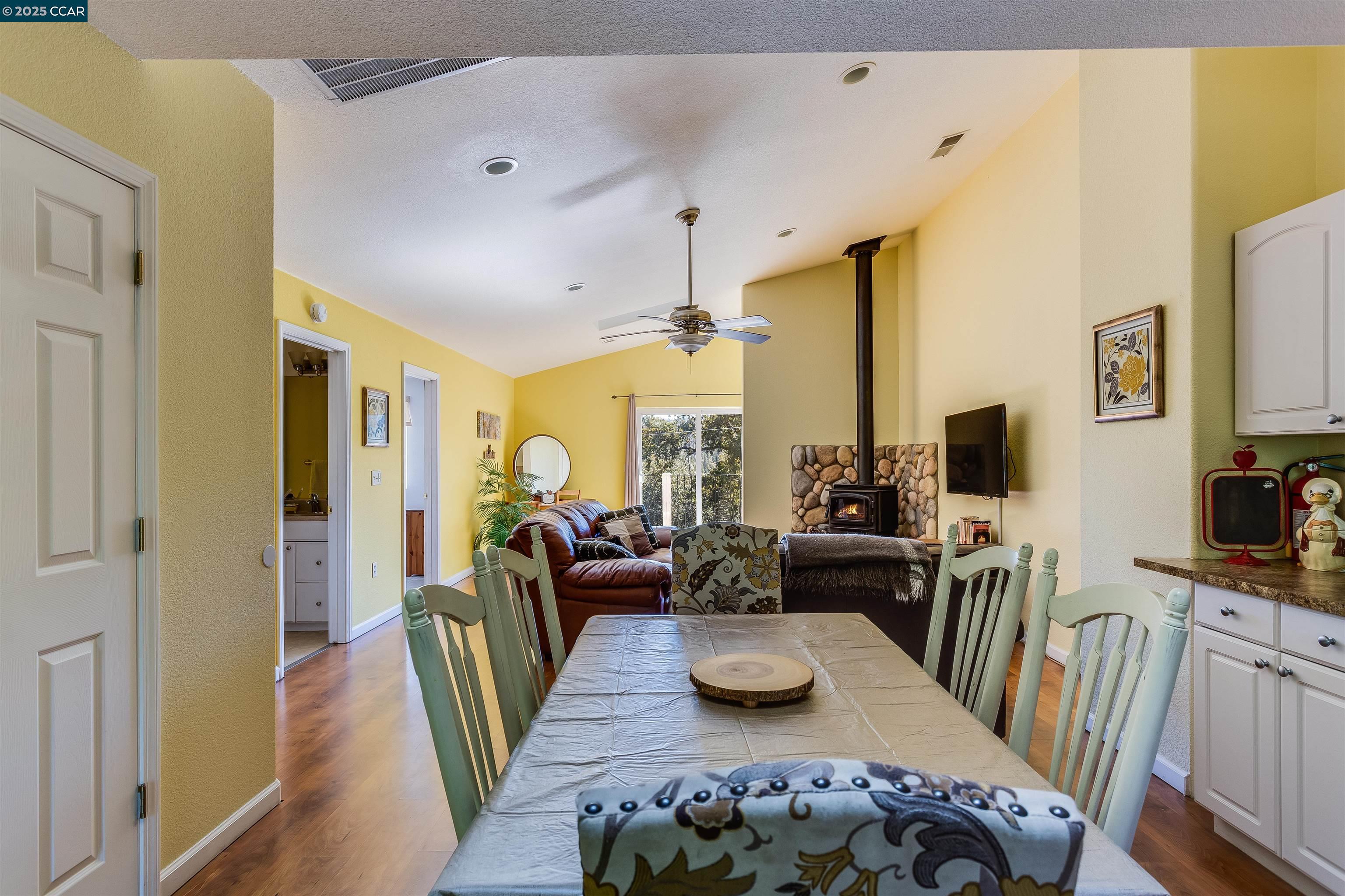 Detail Gallery Image 45 of 55 For 19112 Dyer Ct, Groveland,  CA 95321 - 6 Beds | 4 Baths