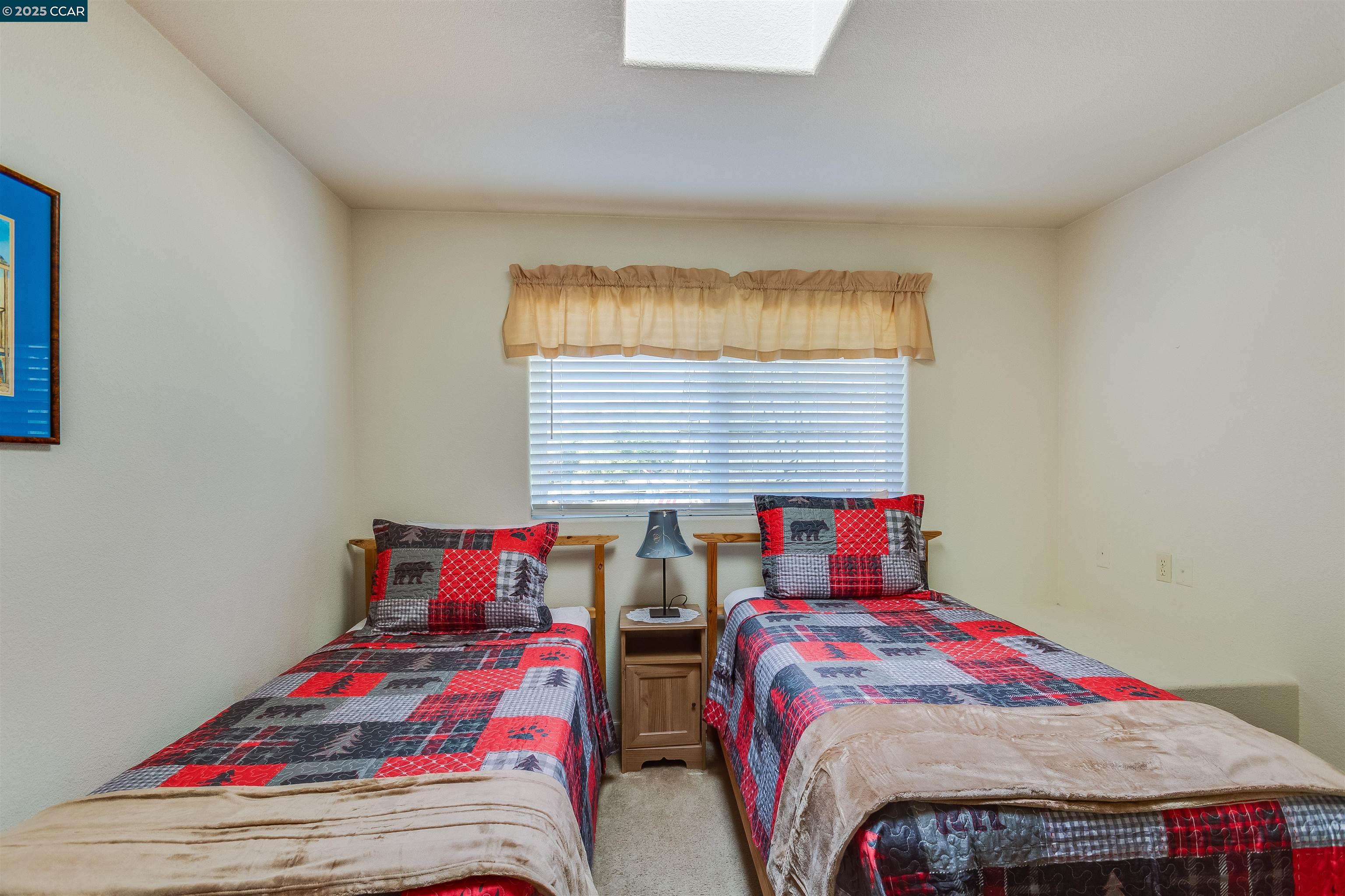 Detail Gallery Image 10 of 55 For 19112 Dyer Ct, Groveland,  CA 95321 - 6 Beds | 4 Baths