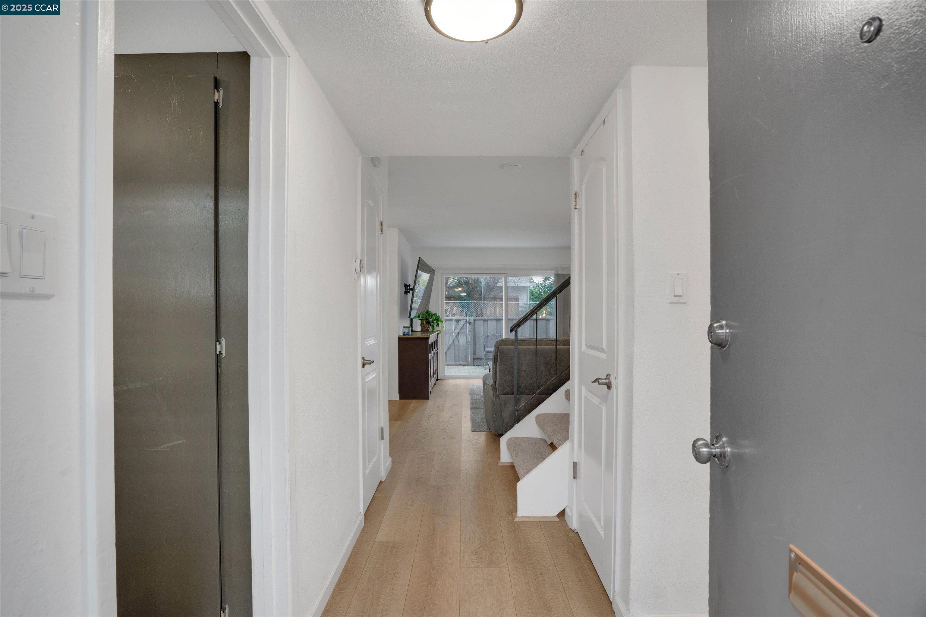 Photo #2: 41118704 Listing: Photo #2