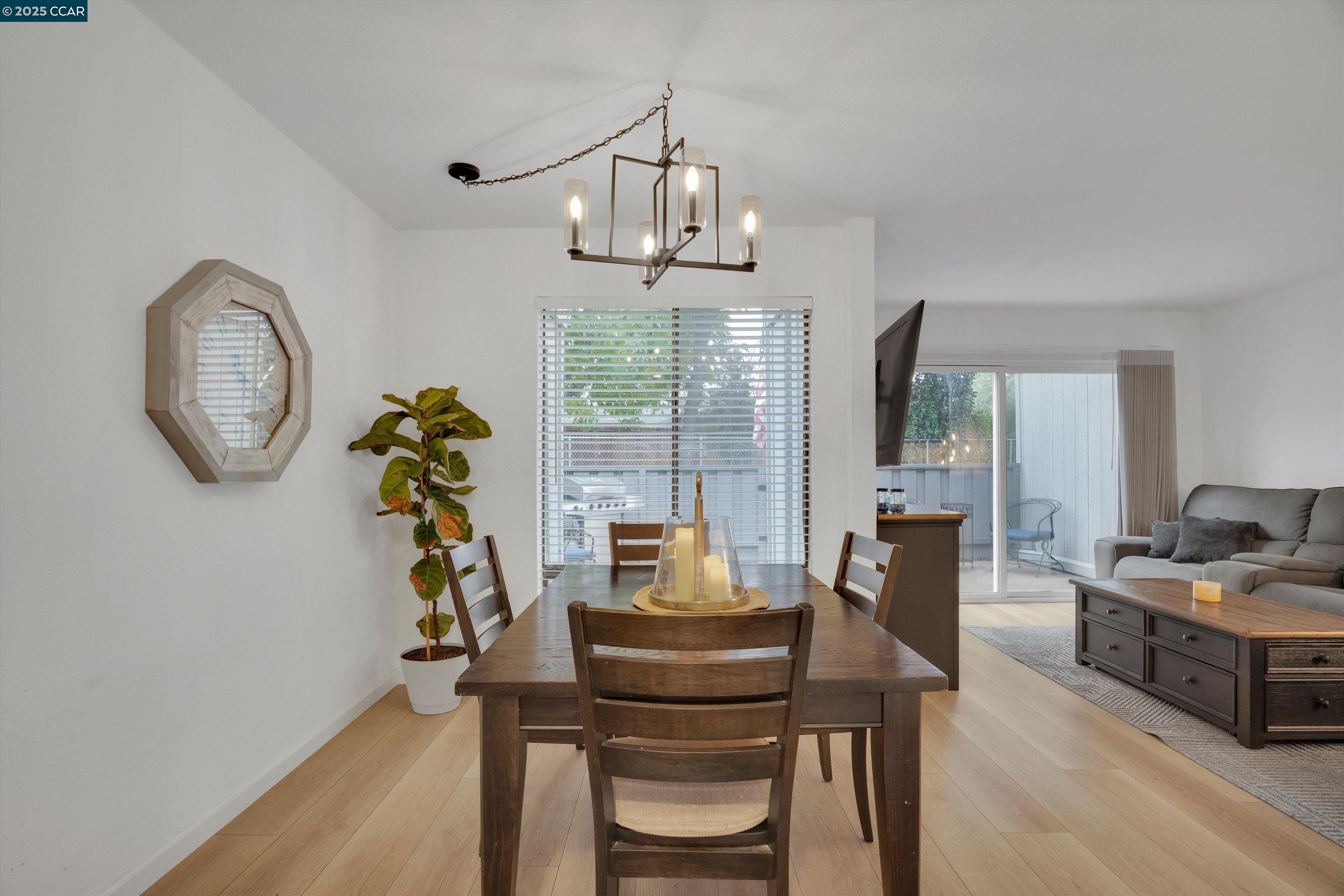 Photo #6: 41118704 Listing: Photo #6