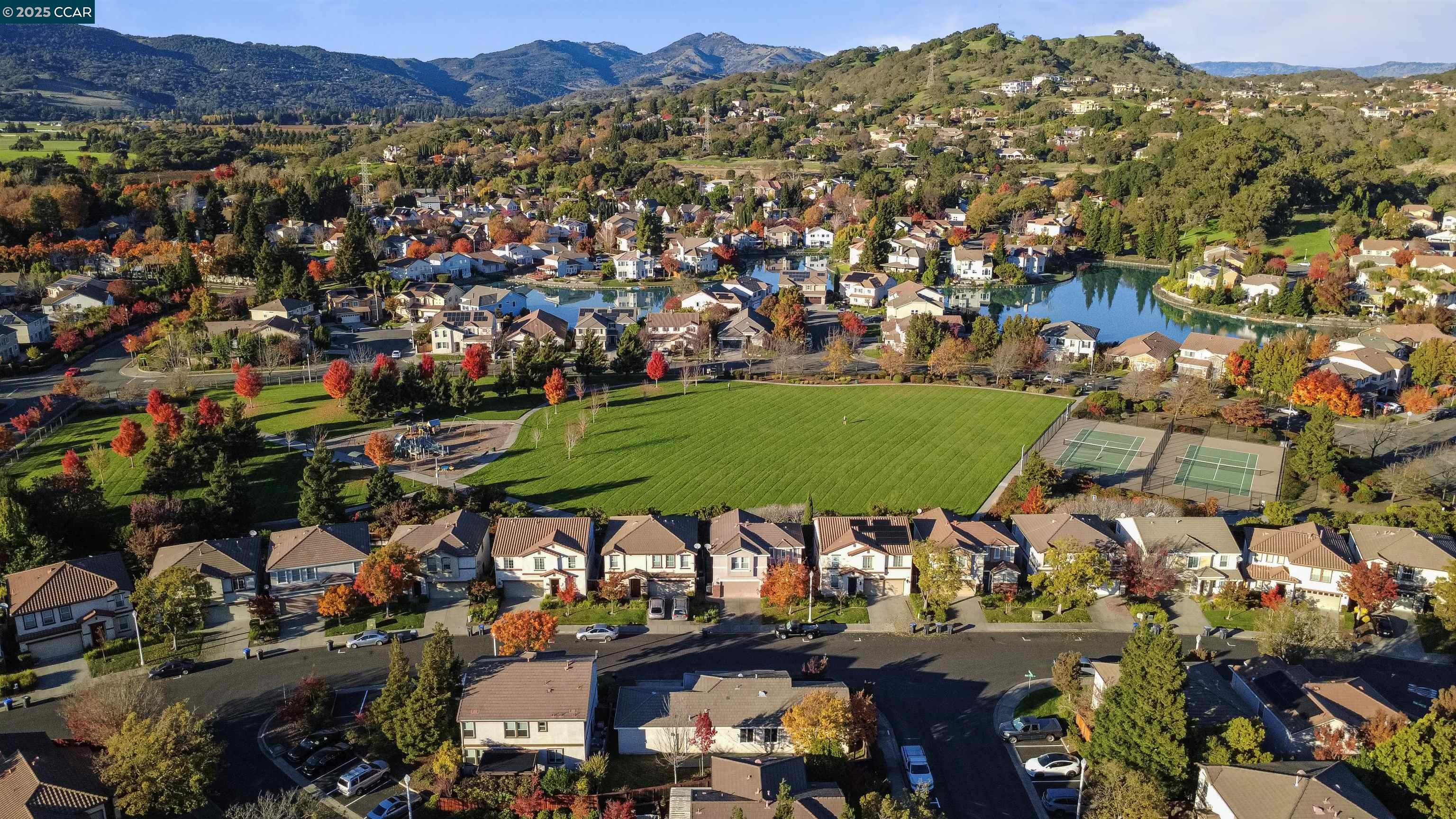 Detail Gallery Image 2 of 38 For 5109 Napa Shore Dr, Fairfield,  CA 94534 - 3 Beds | 2 Baths