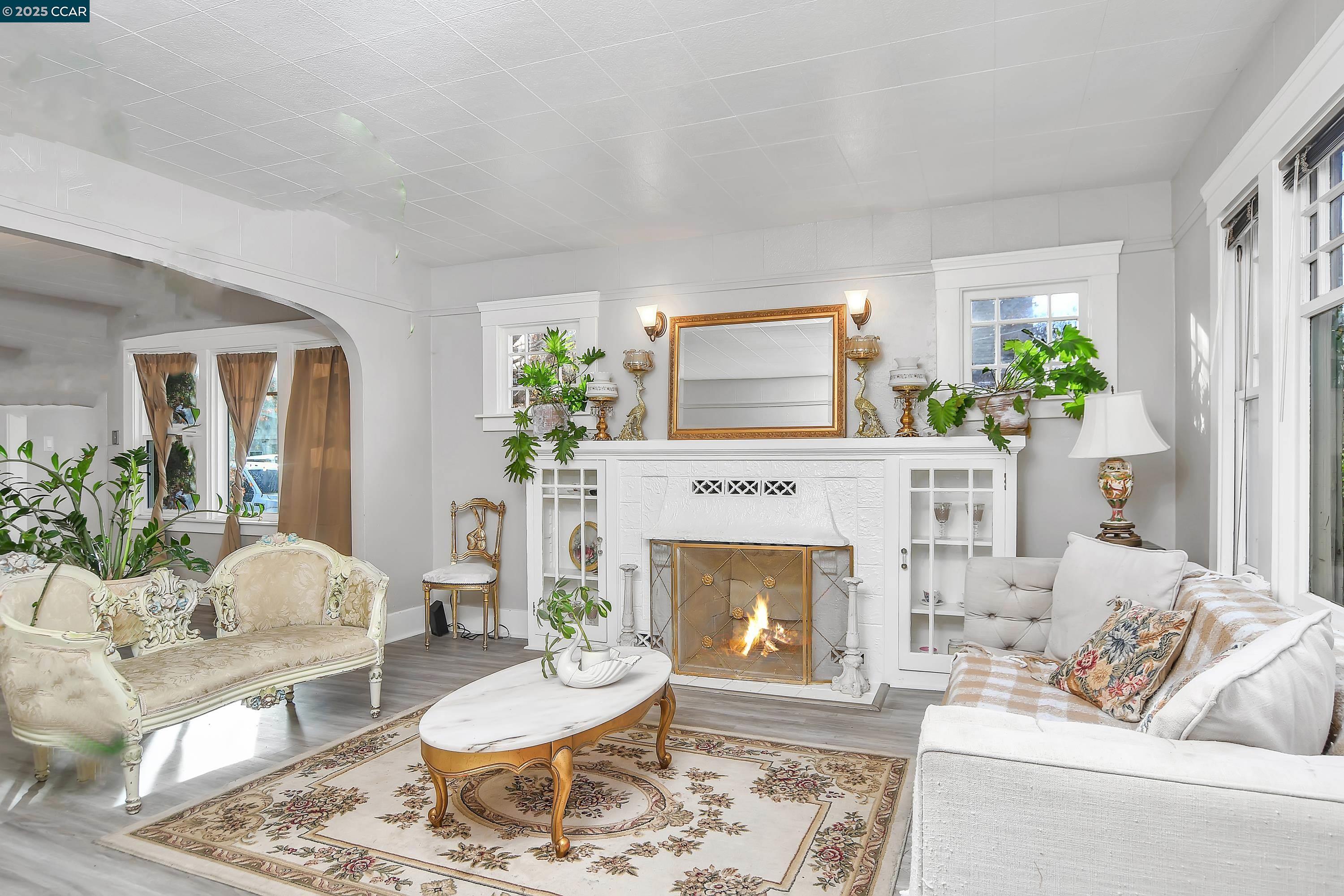 Detail Gallery Image 16 of 18 For 2437 Alhambra Ave, Martinez,  CA 94553 - 2 Beds | 1 Baths