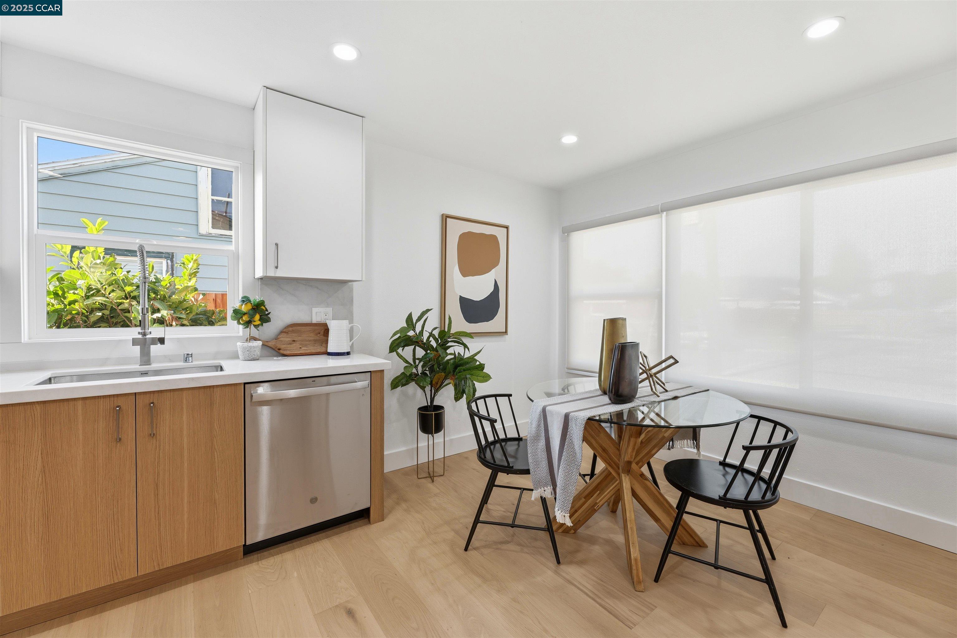 Detail Gallery Image 19 of 37 For 1346 Manor Dr, San Pablo,  CA 94806 - 3 Beds | 1 Baths