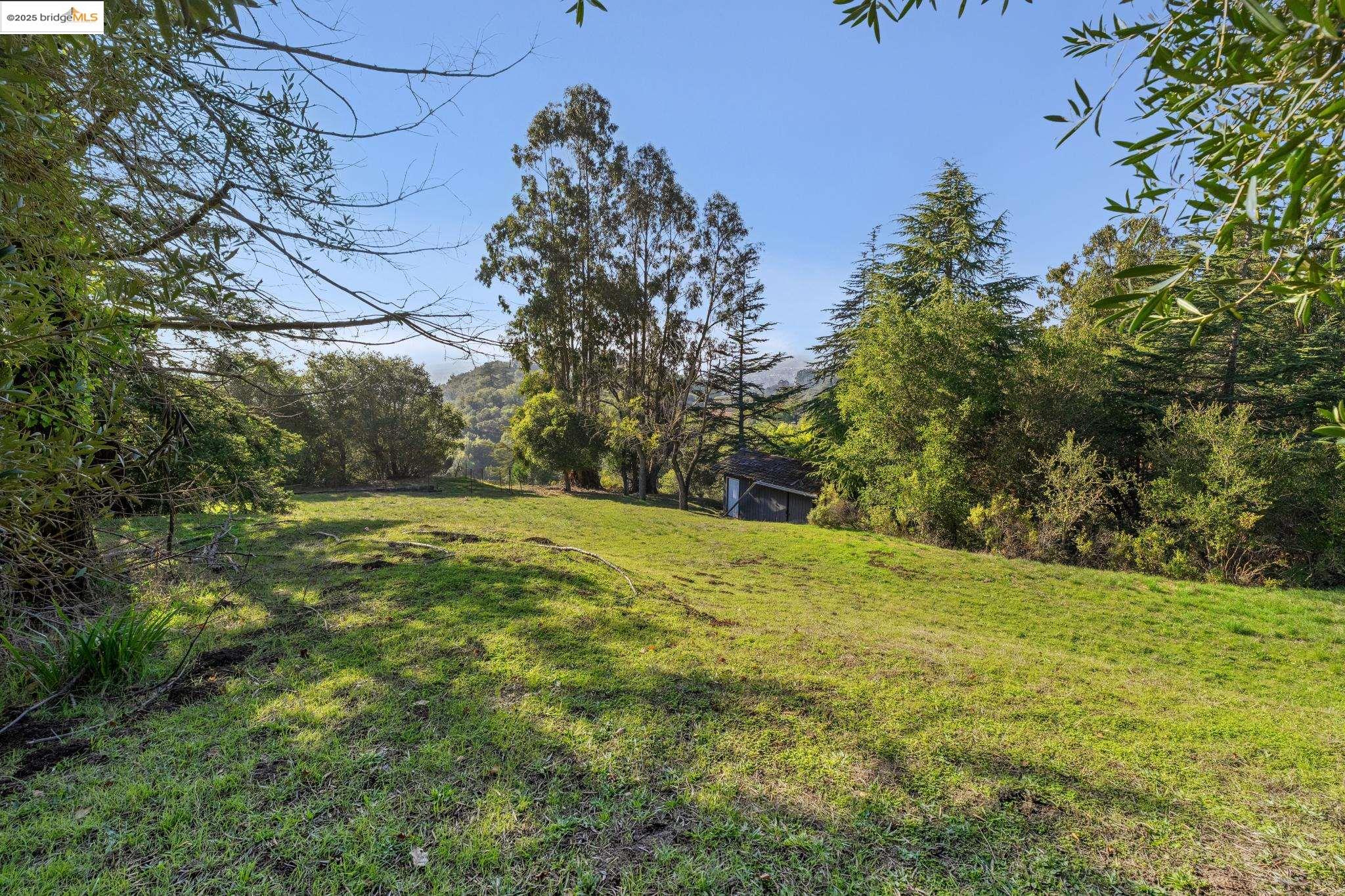 Detail Gallery Image 31 of 43 For 11330 Lochard St, Oakland,  CA 94605 - – Beds | – Baths