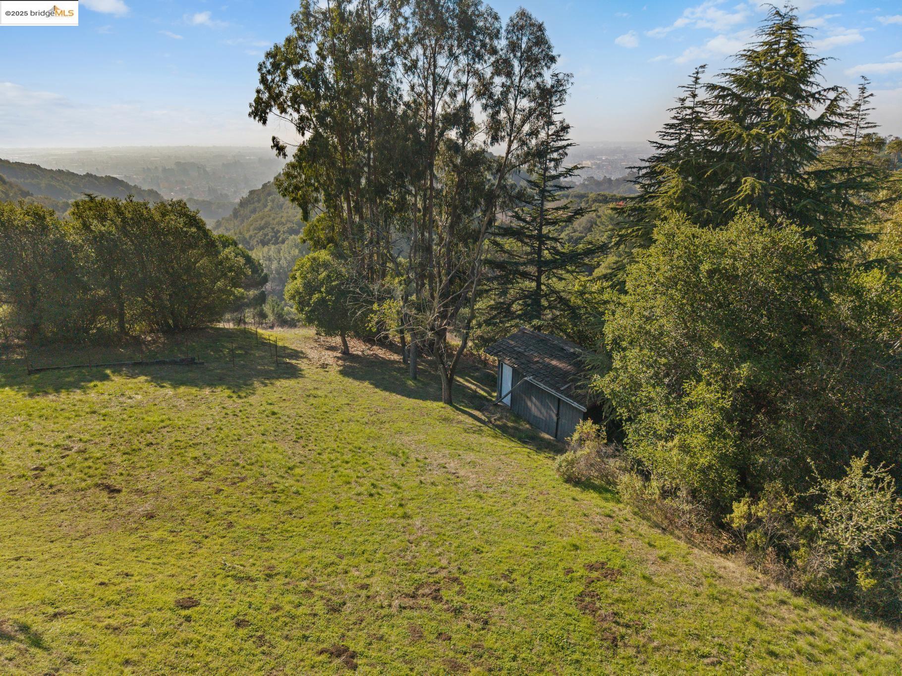 Detail Gallery Image 40 of 43 For 11330 Lochard St, Oakland,  CA 94605 - – Beds | – Baths