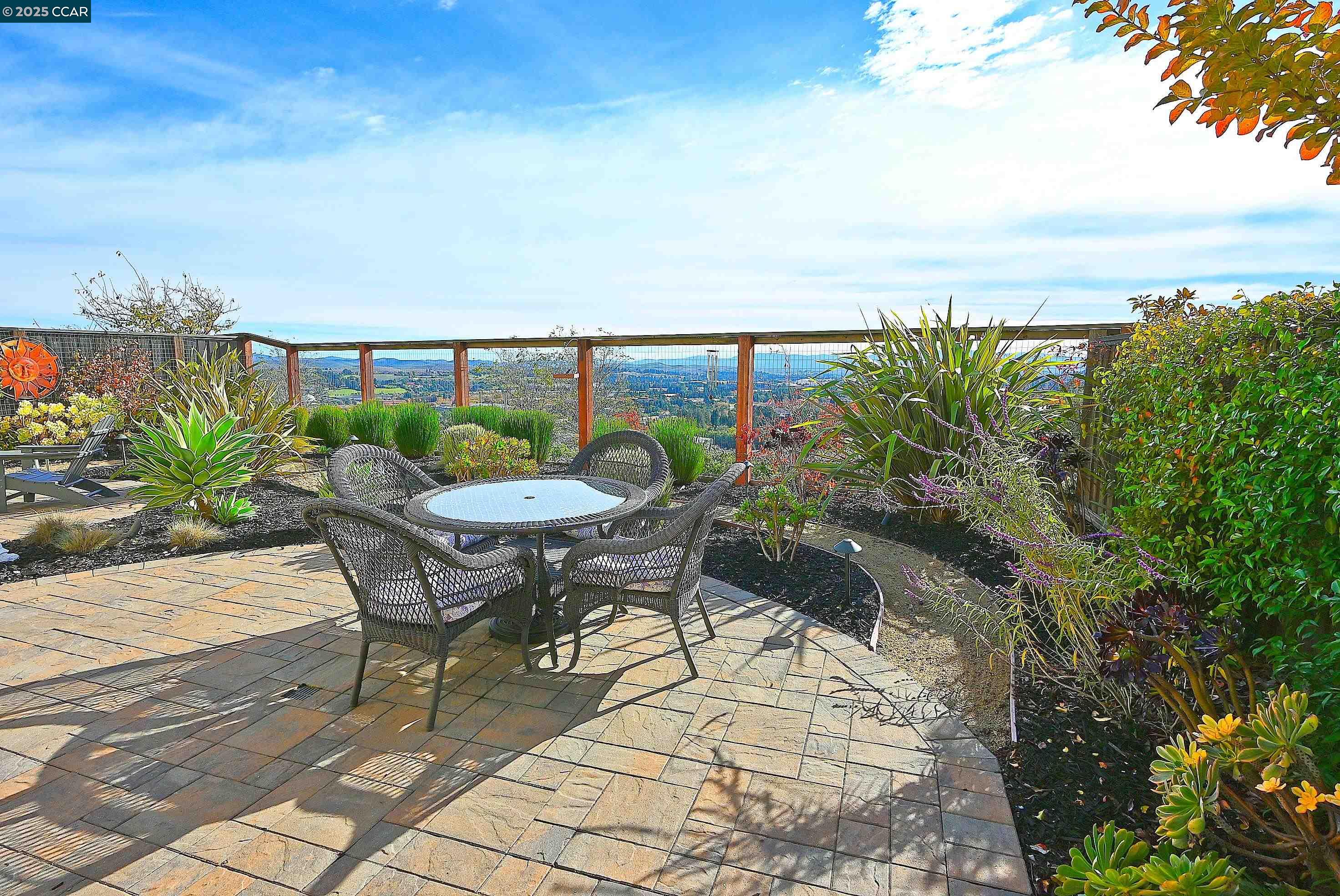 Detail Gallery Image 25 of 60 For 528 Caprio Ct, San Ramon,  CA 94583 - 4 Beds | 3 Baths