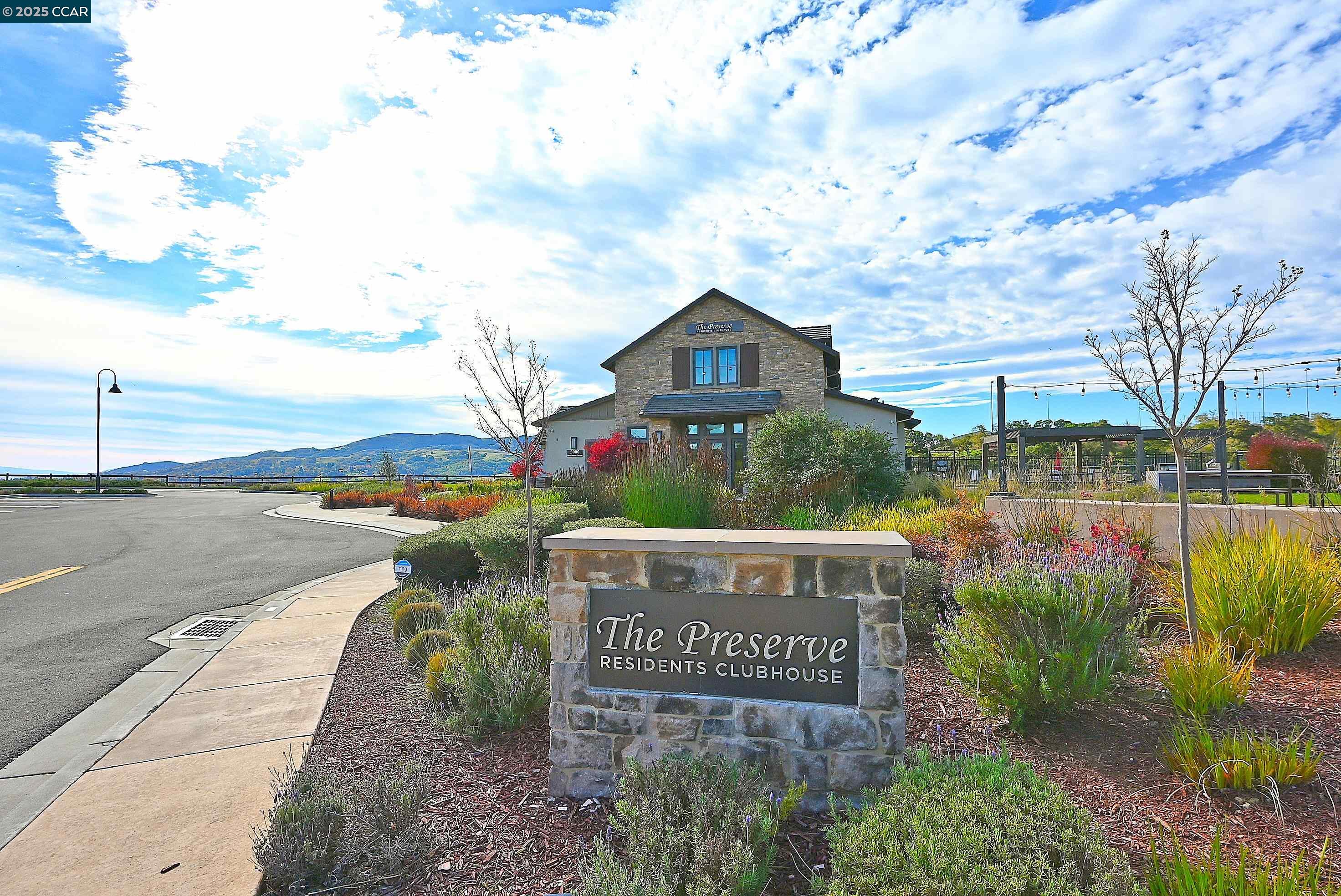 Detail Gallery Image 27 of 60 For 528 Caprio Ct, San Ramon,  CA 94583 - 4 Beds | 3 Baths