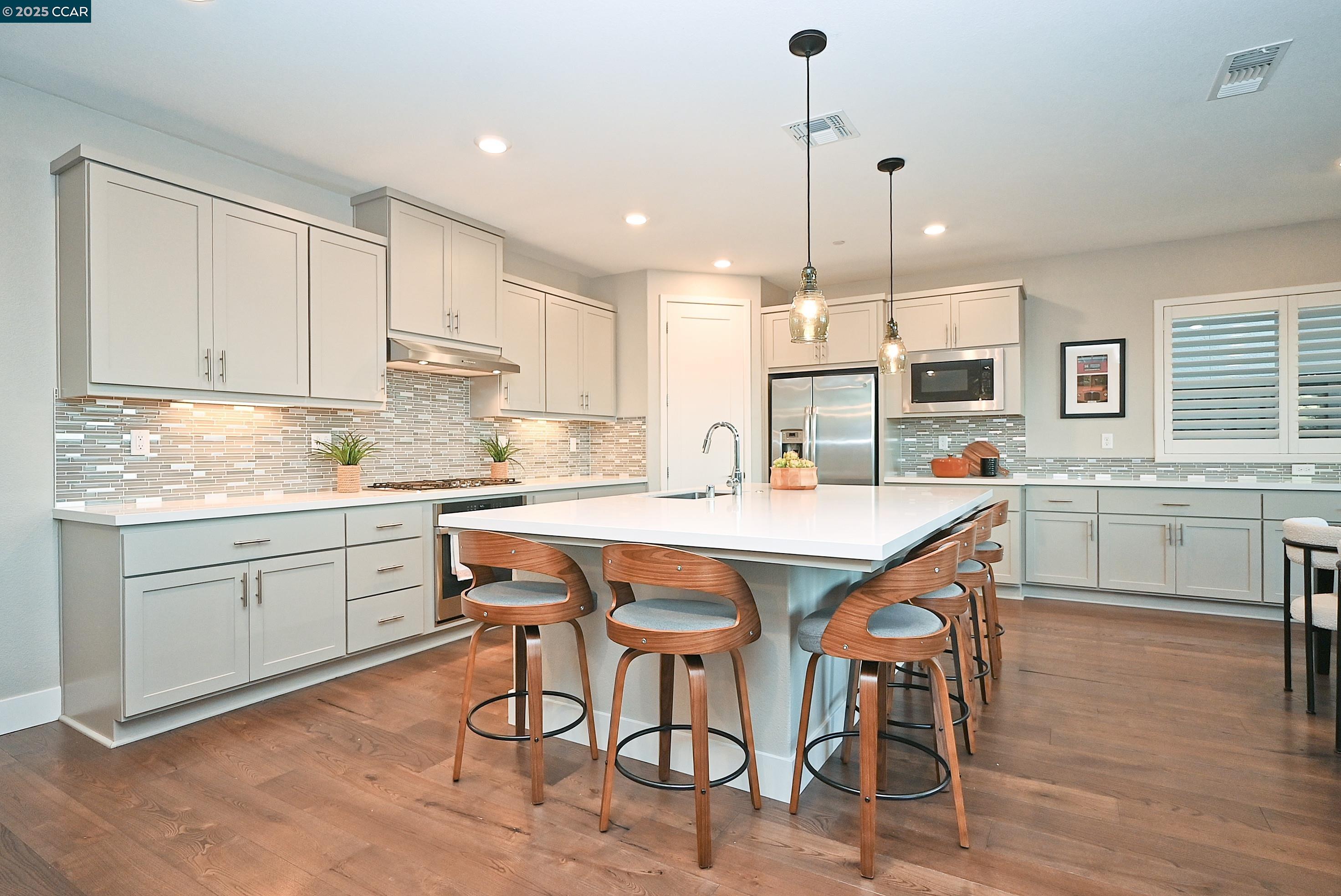 Detail Gallery Image 9 of 60 For 528 Caprio Ct, San Ramon,  CA 94583 - 4 Beds | 3 Baths