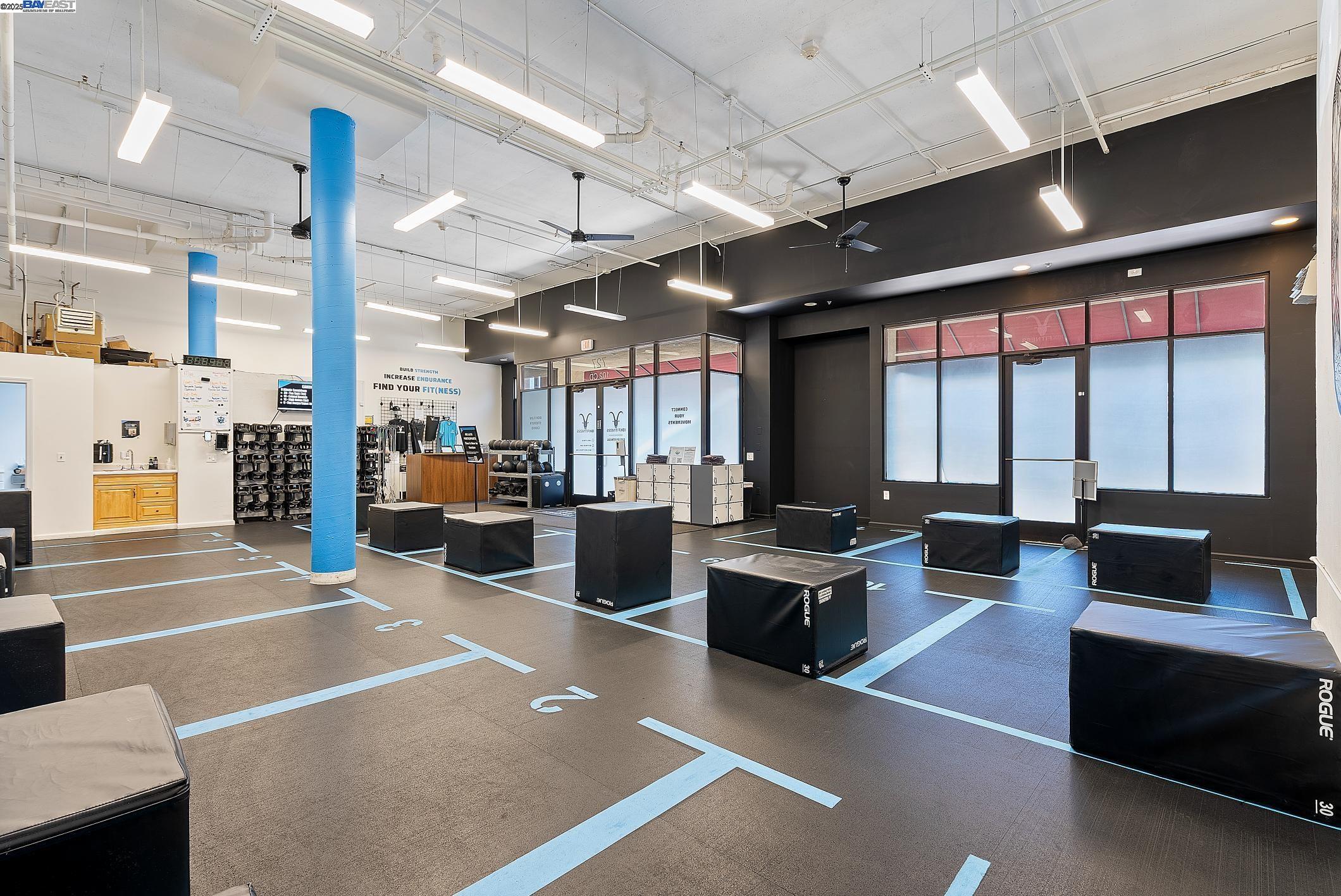 Detail Gallery Image 17 of 60 For , Albany,  CA 94706 - – Beds | – Baths