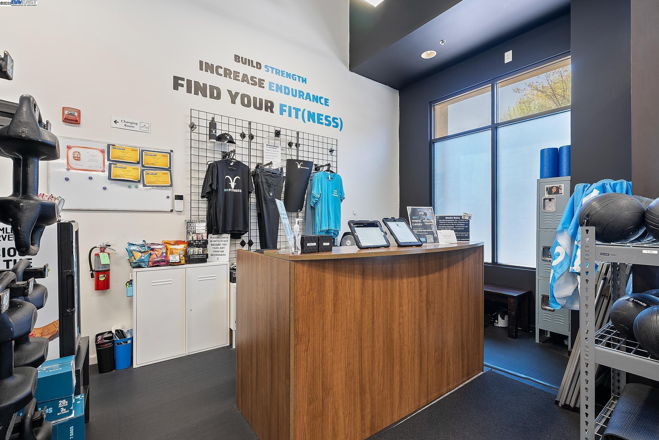 Detail Gallery Image 19 of 60 For , Albany,  CA 94706 - – Beds | – Baths