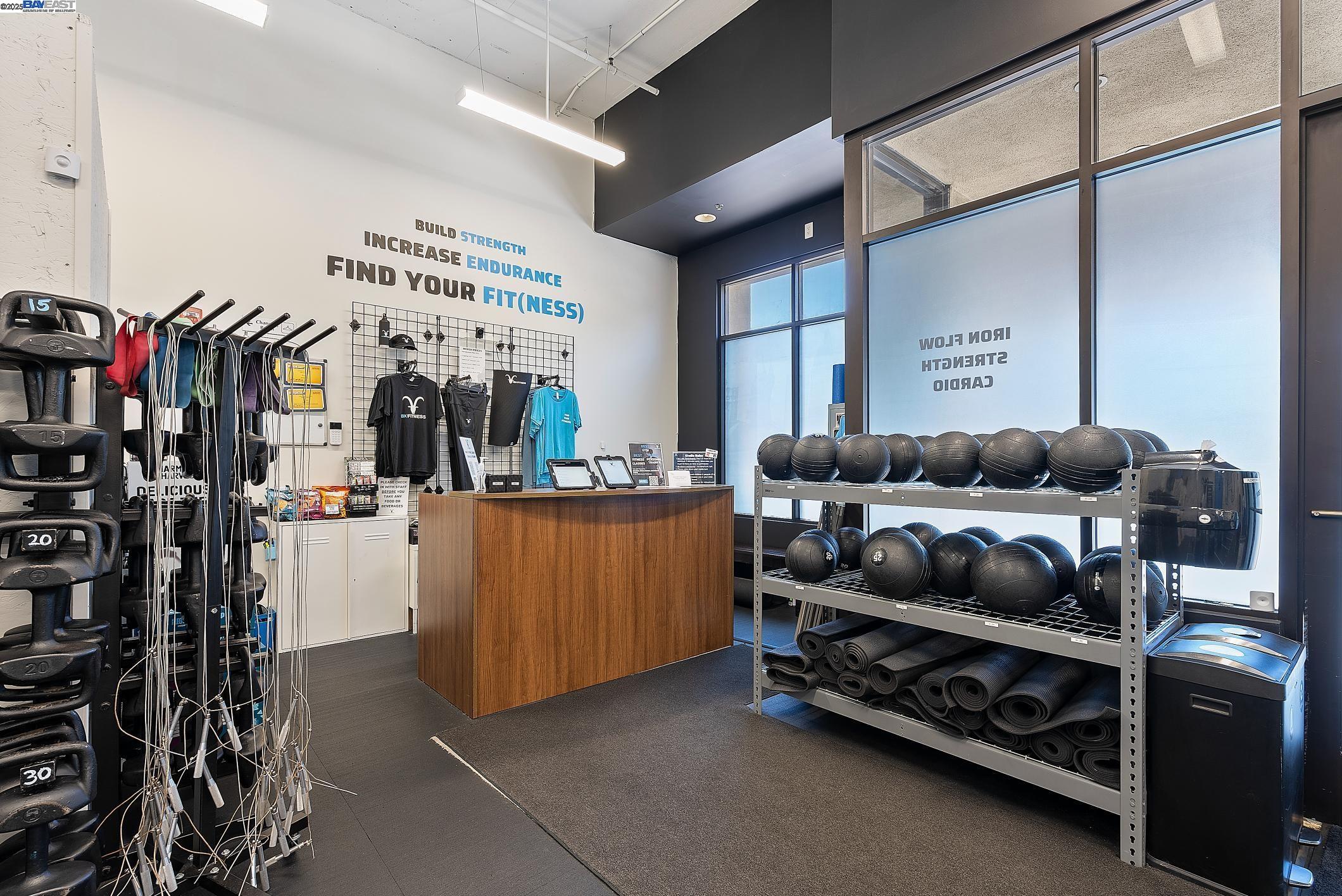 Detail Gallery Image 20 of 60 For , Albany,  CA 94706 - – Beds | – Baths