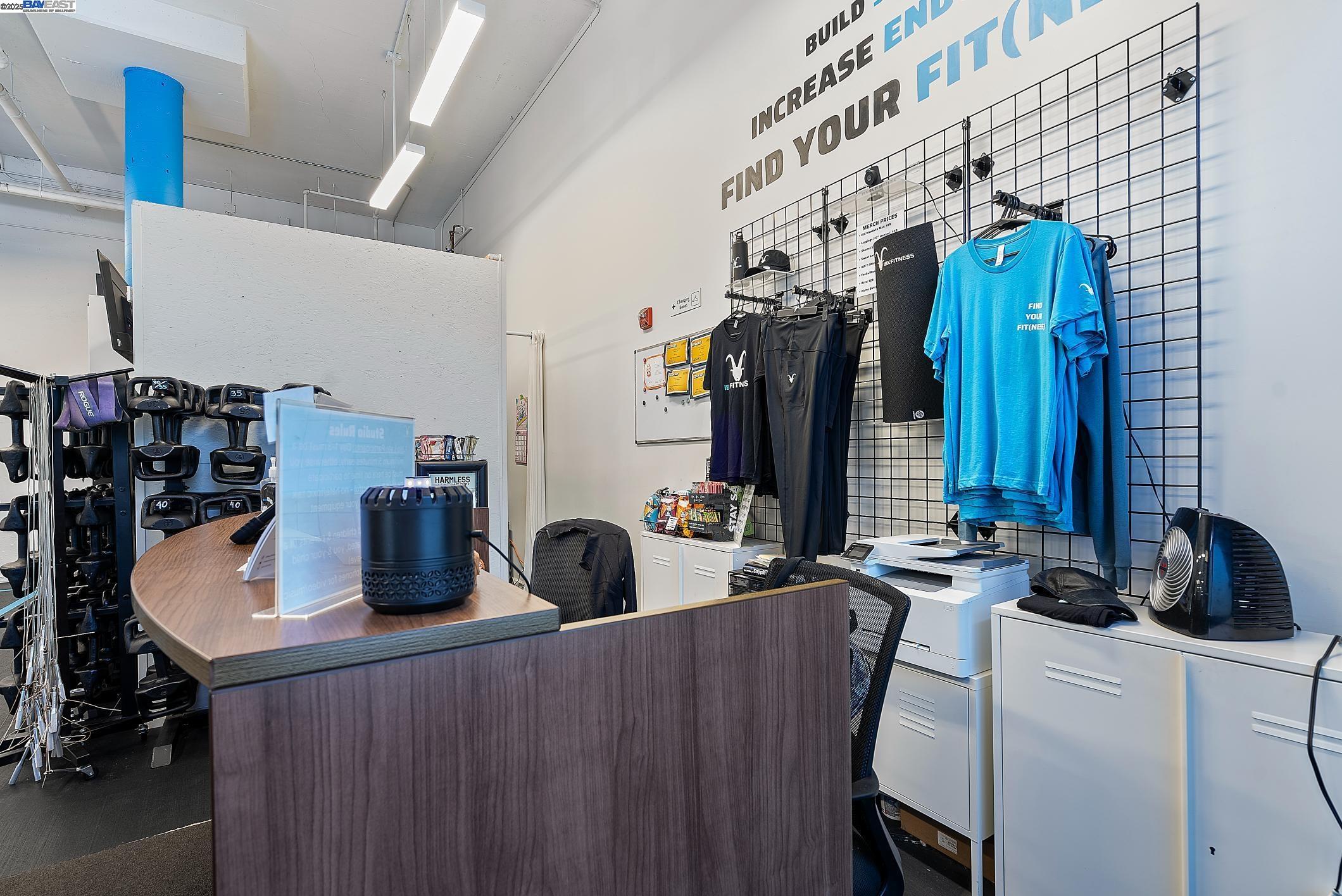 Detail Gallery Image 24 of 60 For , Albany,  CA 94706 - – Beds | – Baths