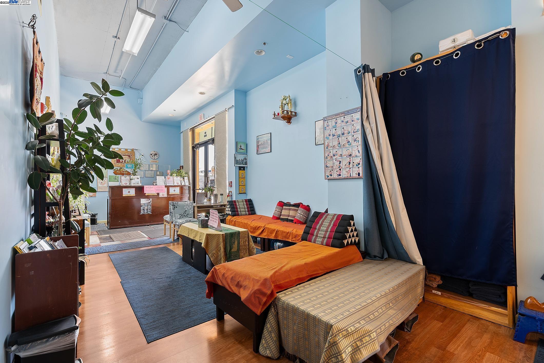 Detail Gallery Image 27 of 60 For , Albany,  CA 94706 - – Beds | – Baths