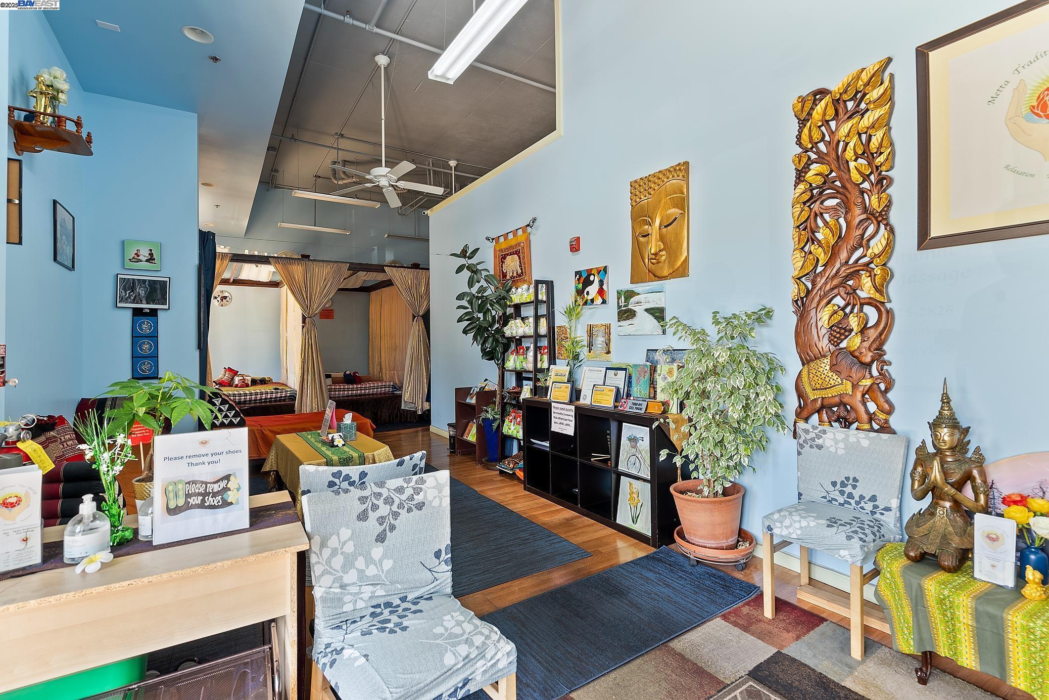 Detail Gallery Image 32 of 60 For , Albany,  CA 94706 - – Beds | – Baths