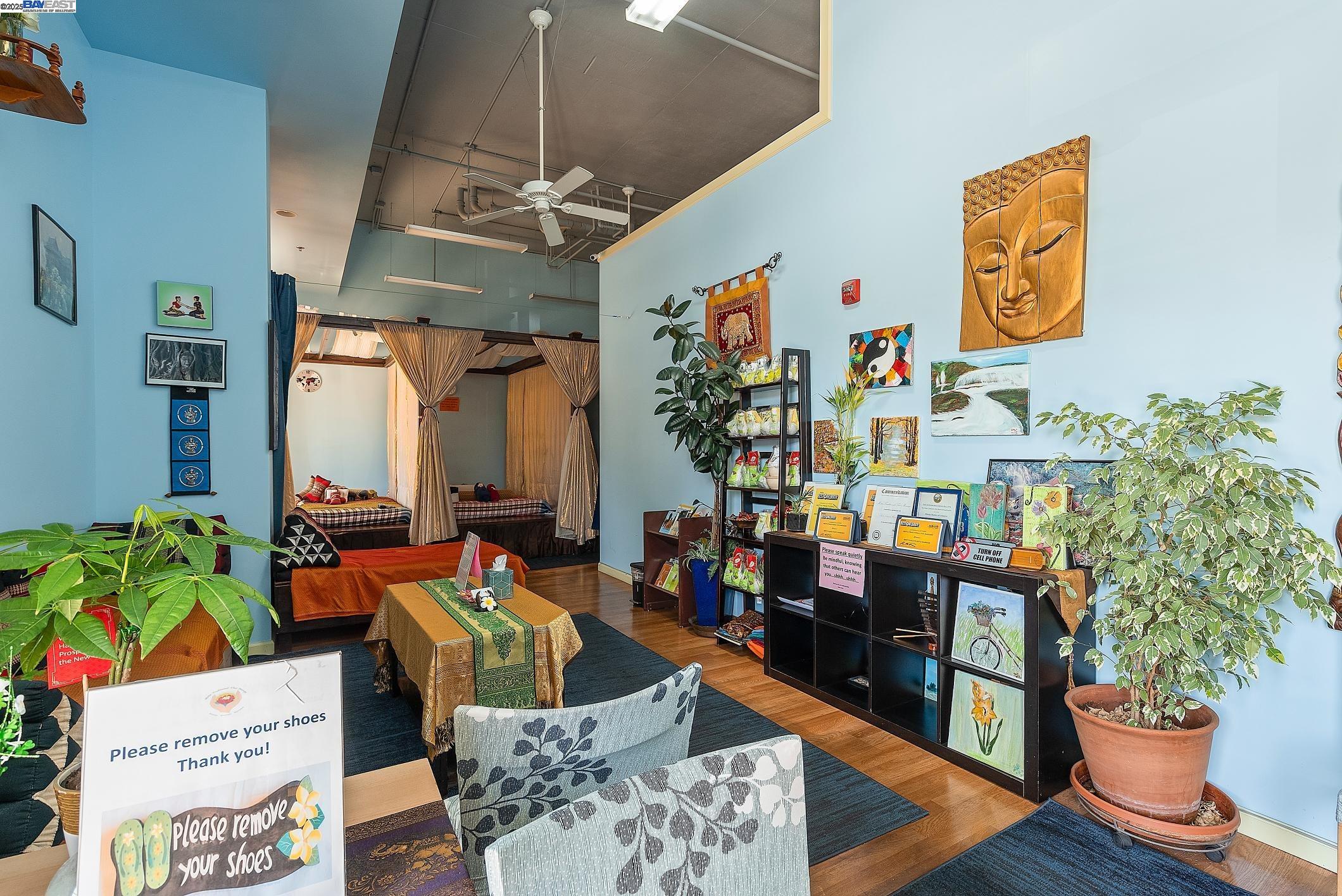 Detail Gallery Image 33 of 60 For , Albany,  CA 94706 - – Beds | – Baths