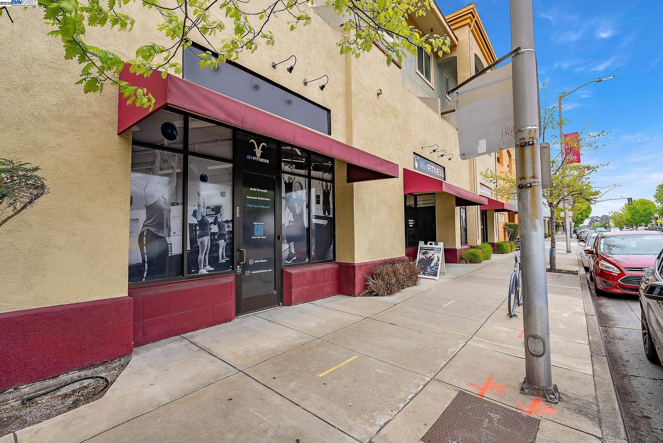 Detail Gallery Image 5 of 60 For , Albany,  CA 94706 - – Beds | – Baths