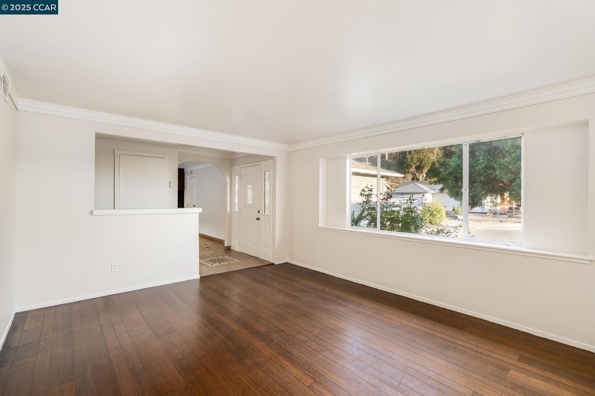 Detail Gallery Image 13 of 45 For 2901 Canterbury Dr, Richmond,  CA 94806 - 3 Beds | 2 Baths