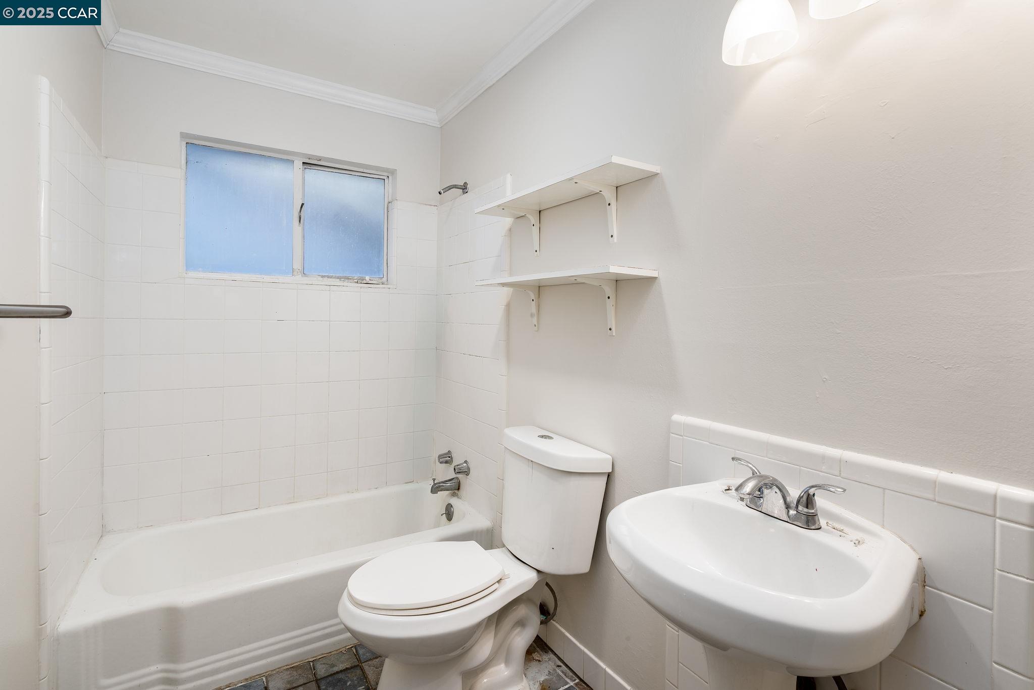 Detail Gallery Image 22 of 45 For 2901 Canterbury Dr, Richmond,  CA 94806 - 3 Beds | 2 Baths