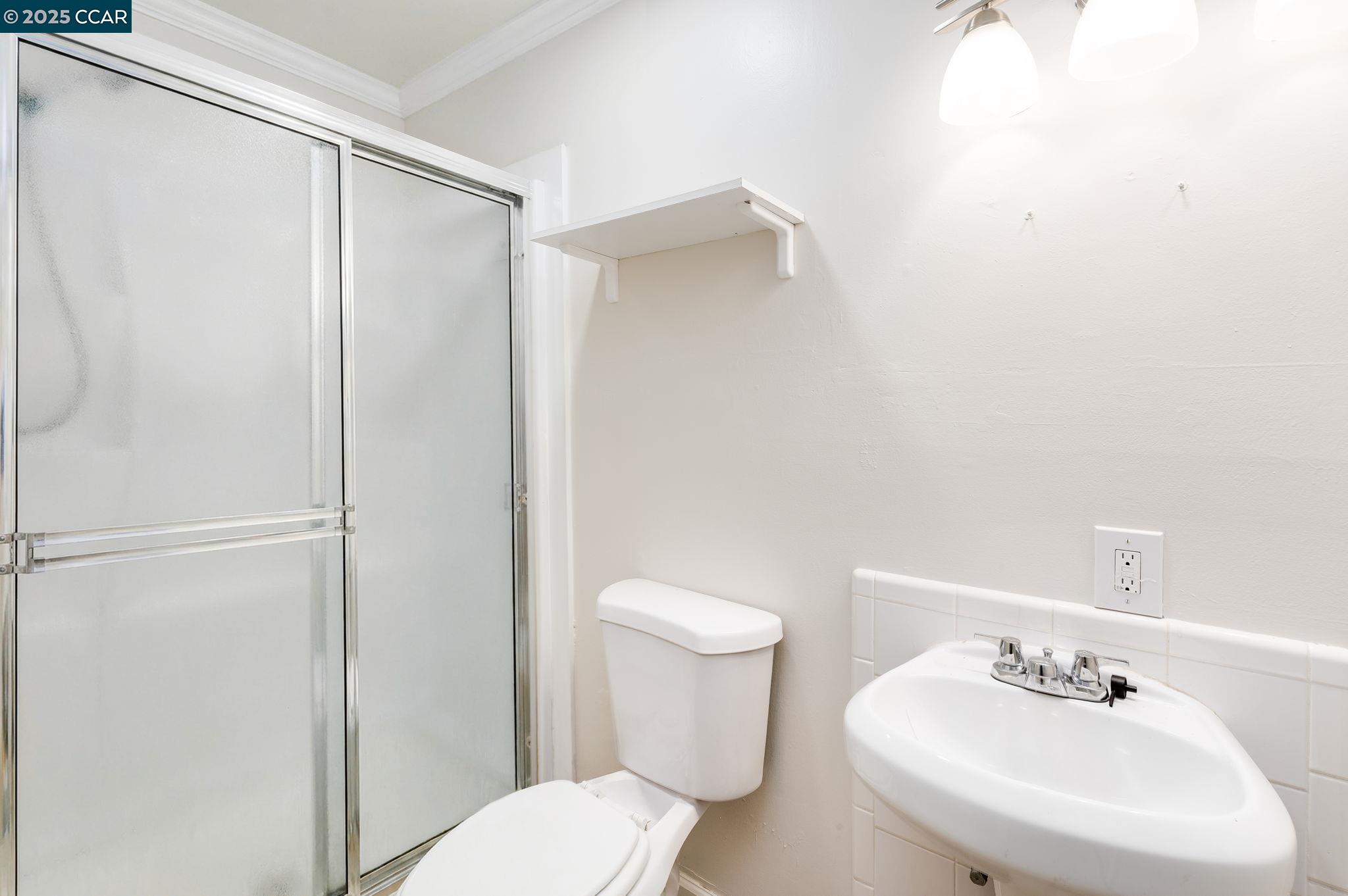 Detail Gallery Image 29 of 45 For 2901 Canterbury Dr, Richmond,  CA 94806 - 3 Beds | 2 Baths