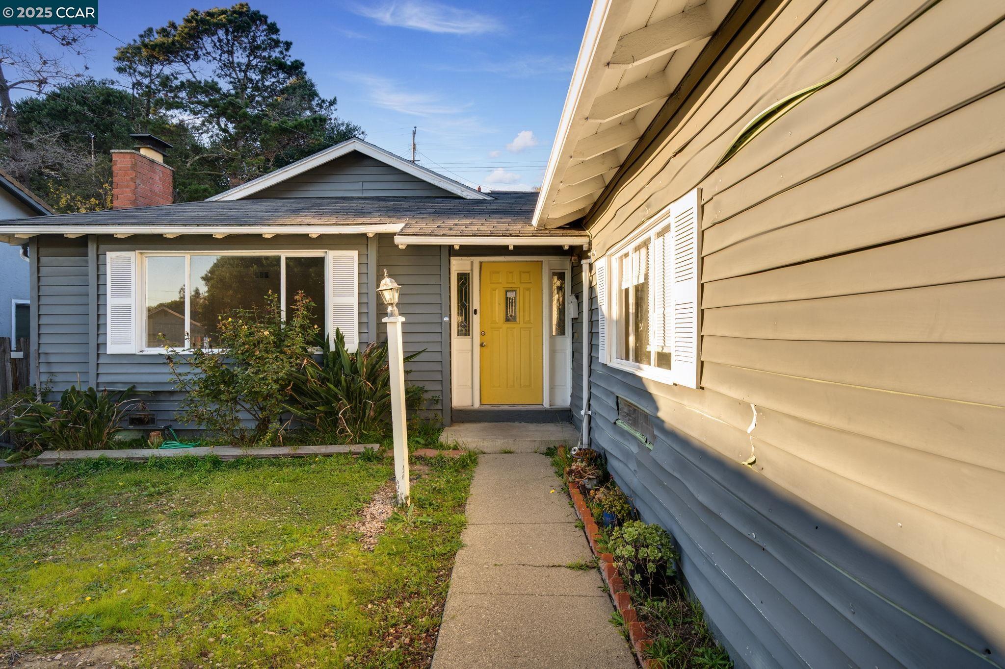 Detail Gallery Image 6 of 45 For 2901 Canterbury Dr, Richmond,  CA 94806 - 3 Beds | 2 Baths