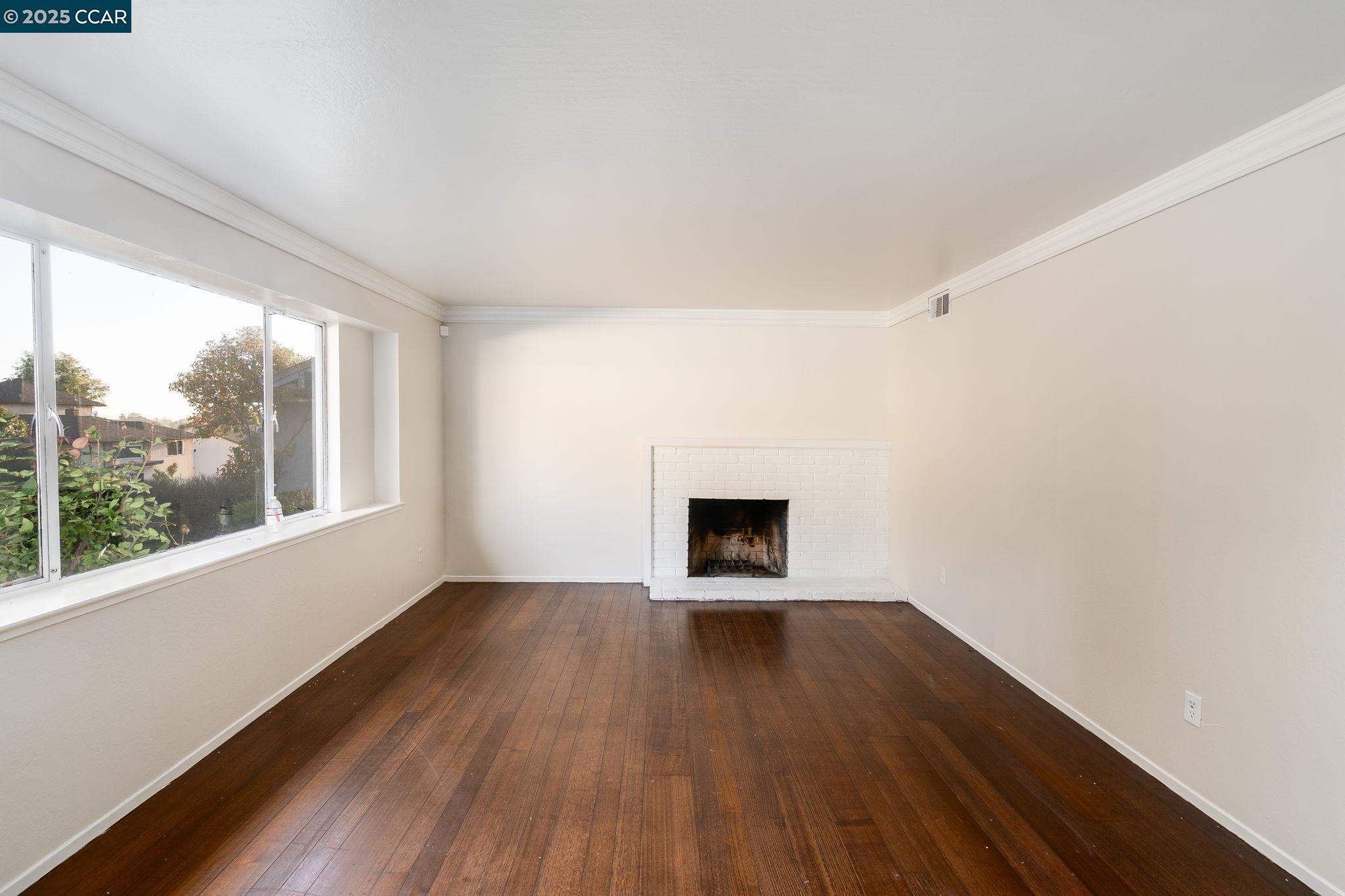 Detail Gallery Image 9 of 45 For 2901 Canterbury Dr, Richmond,  CA 94806 - 3 Beds | 2 Baths