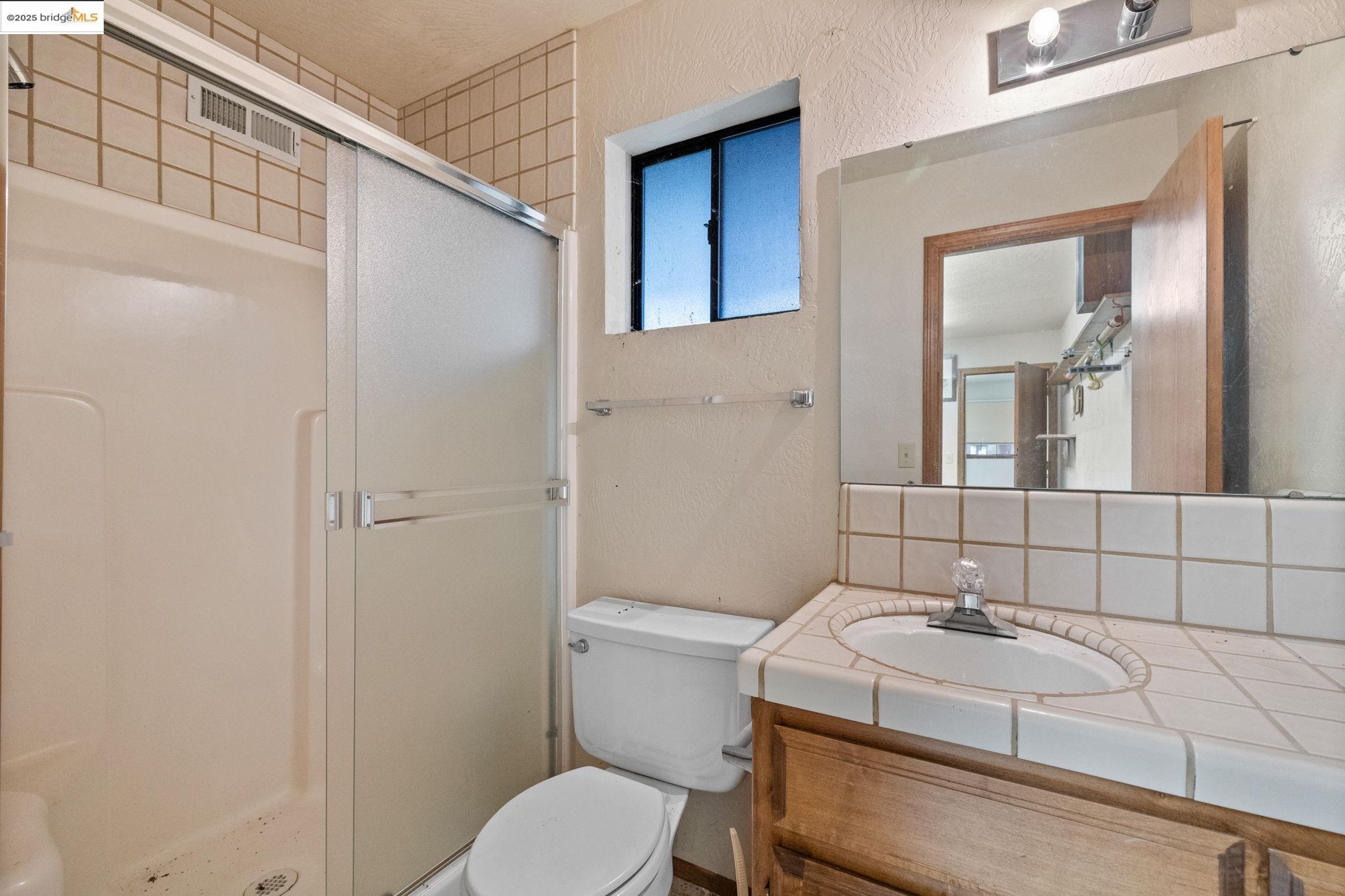 Detail Gallery Image 19 of 31 For , Groveland,  CA 95321 - 2 Beds | 3 Baths