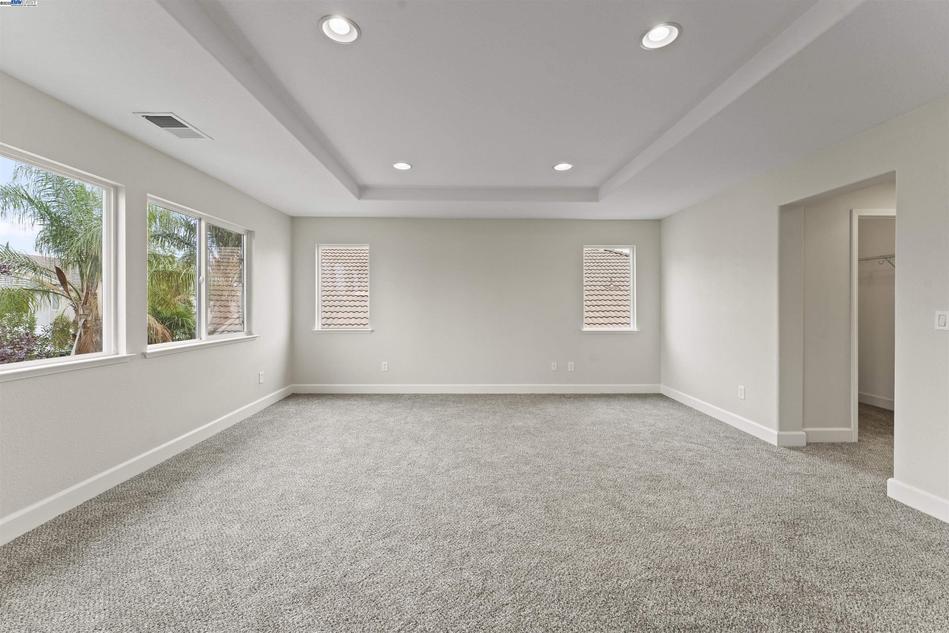 Detail Gallery Image 35 of 52 For 204 Daylily Ln, Patterson,  CA 95363 - 6 Beds | 3 Baths