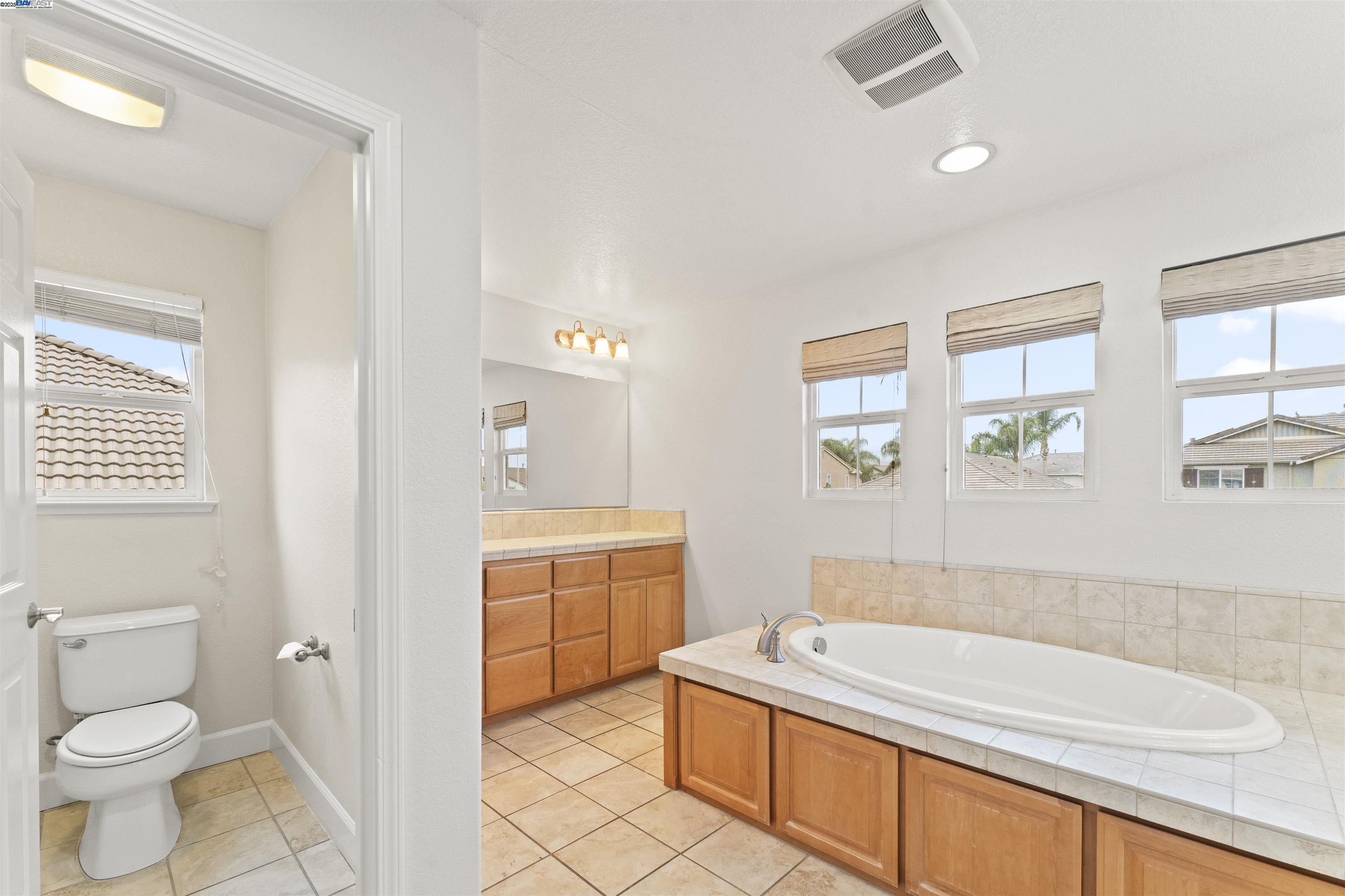 Detail Gallery Image 41 of 52 For 204 Daylily Ln, Patterson,  CA 95363 - 6 Beds | 3 Baths