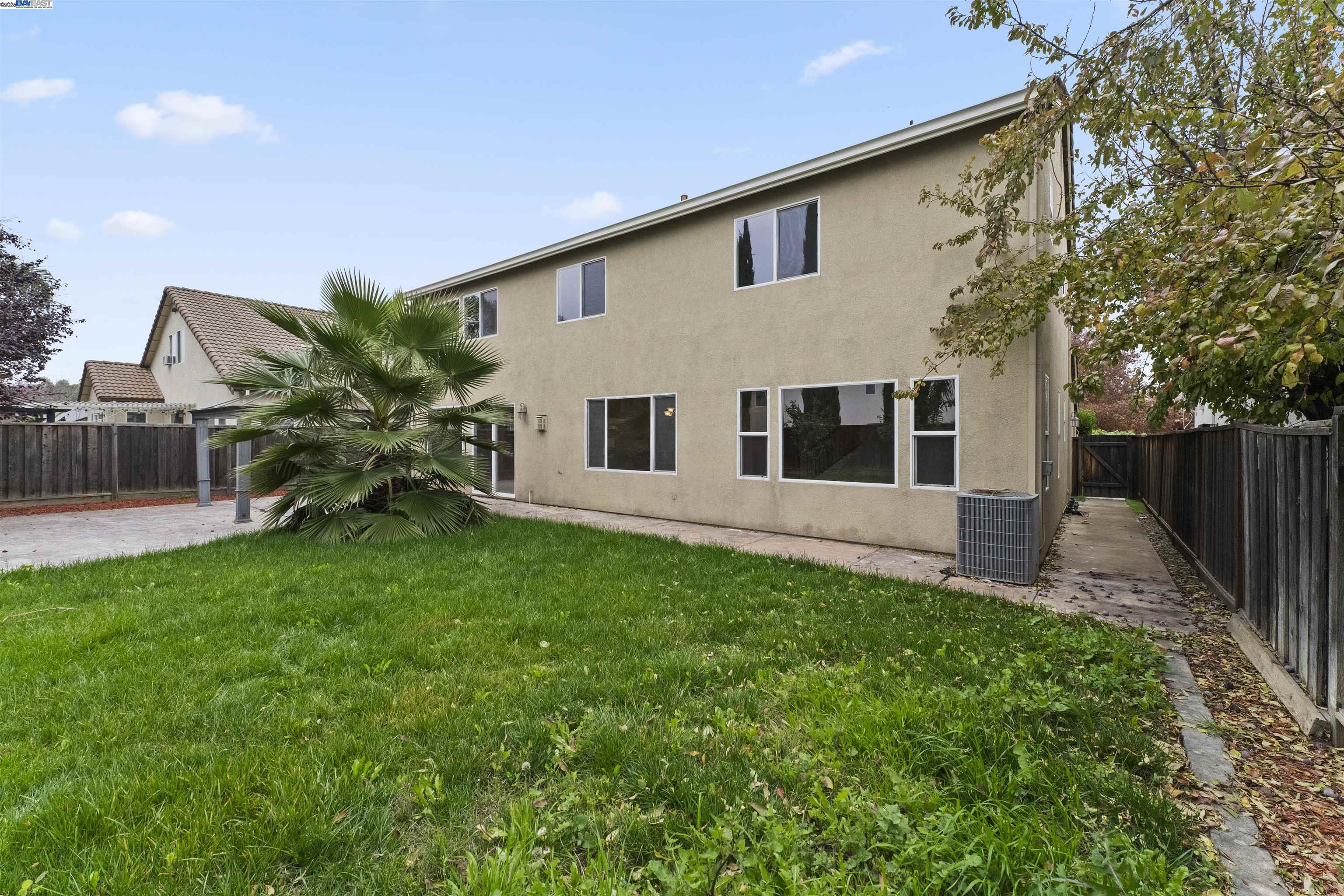 Detail Gallery Image 47 of 52 For 204 Daylily Ln, Patterson,  CA 95363 - 6 Beds | 3 Baths